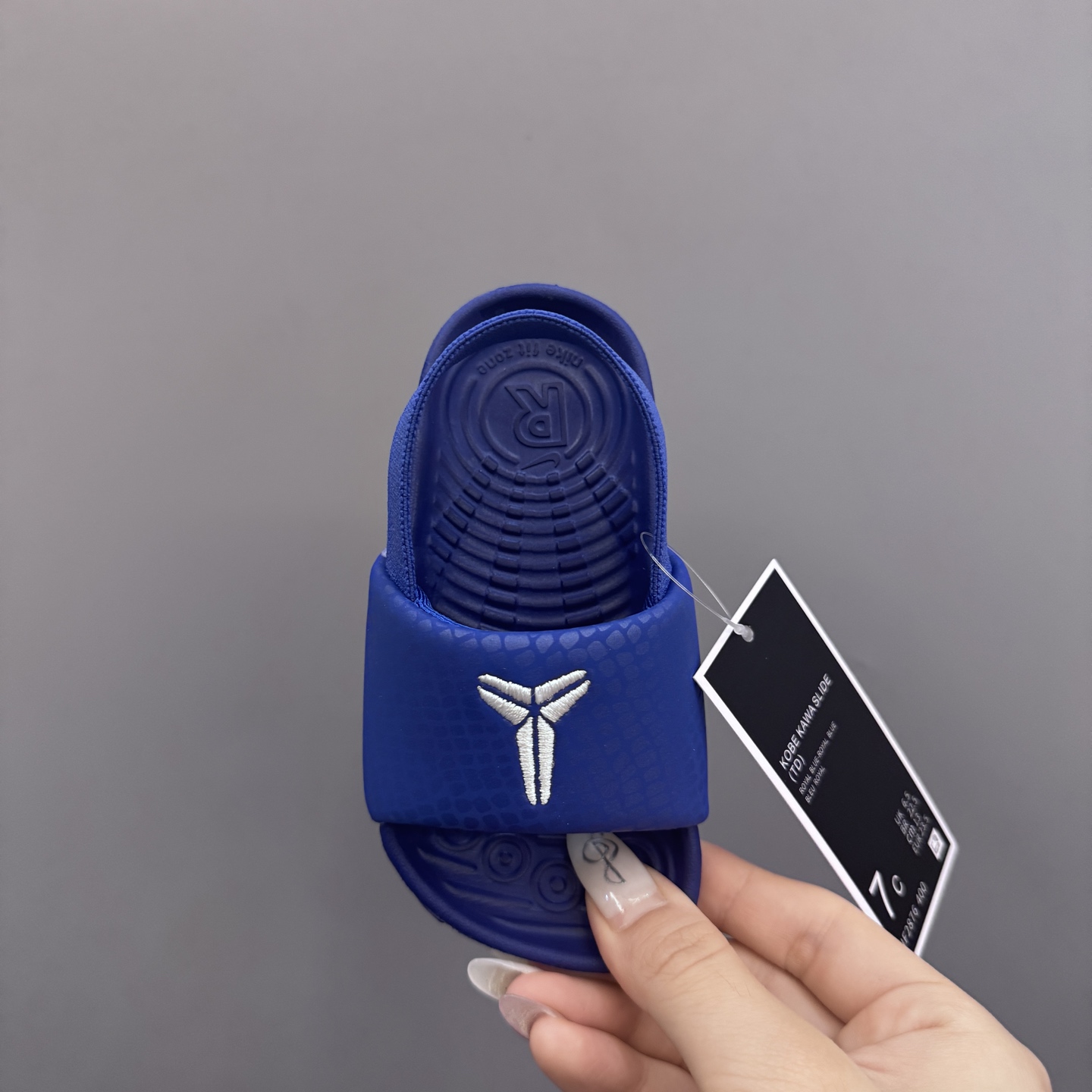 图片[7]-科比小可爱儿童凉拖鞋 尺码：21-29.5码 海边度假必备🏝️ 精致细节做工 两穿凉鞋，超级实穿👍🏻 推荐get✔️-选品中心