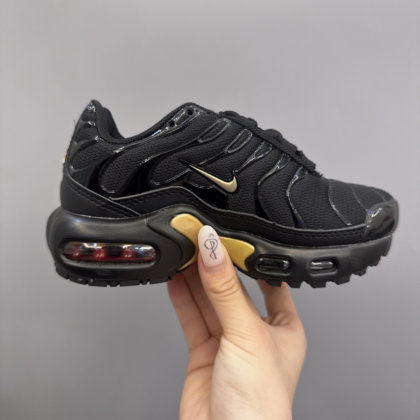 图片[4]-耐克 MAX plus全掌气垫儿童运动鞋 尺码：24-35码 超赞的全掌气垫，脚感超舒适👍🏻 优质鞋面拼接，质感满满💯 上学运动都是超合适单品❤-选品中心