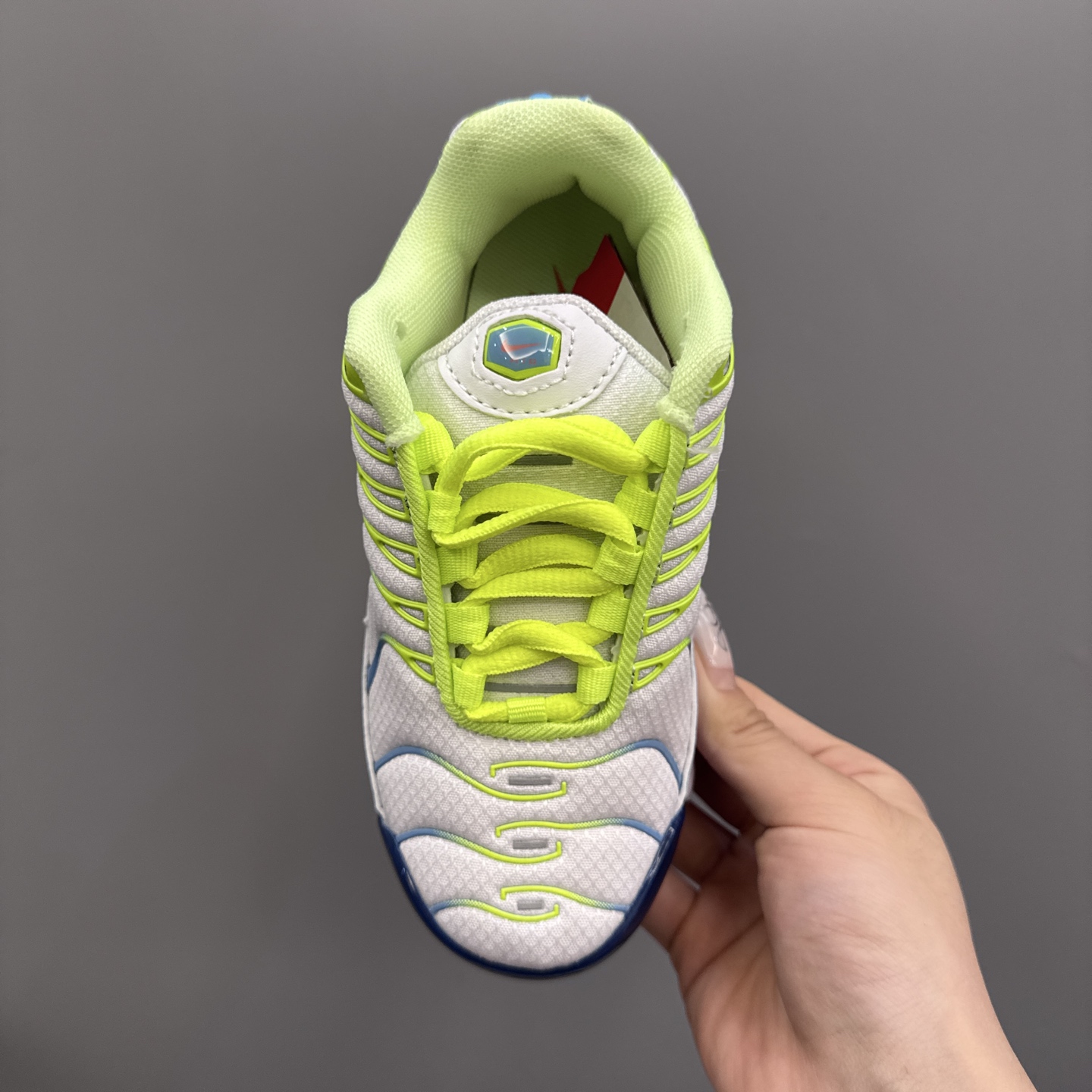 图片[7]-耐克 MAX plus全掌气垫儿童运动鞋 尺码：24-35码 超赞的全掌气垫，脚感超舒适👍🏻 优质鞋面拼接，质感满满💯 上学运动都是超合适单品❤-选品中心