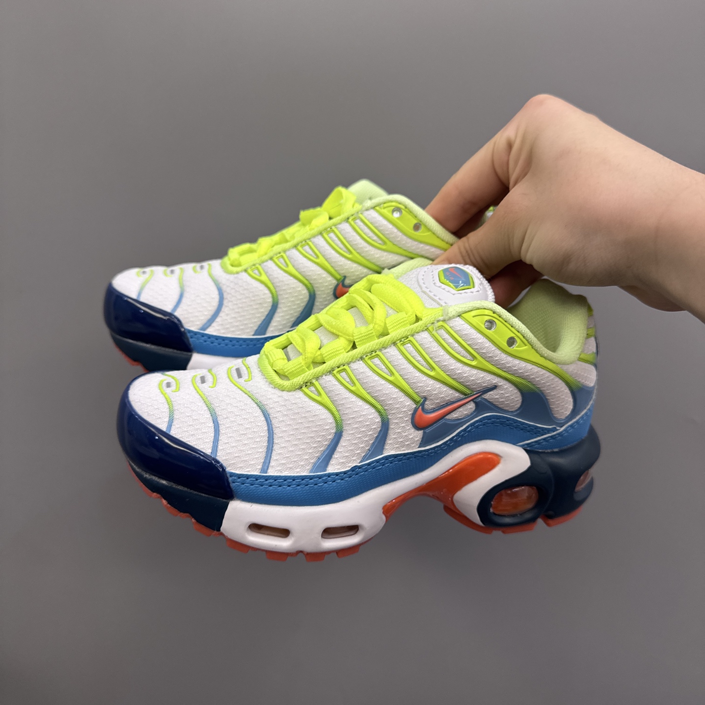 图片[3]-耐克 MAX plus全掌气垫儿童运动鞋 尺码：24-35码 超赞的全掌气垫，脚感超舒适👍🏻 优质鞋面拼接，质感满满💯 上学运动都是超合适单品❤-选品中心