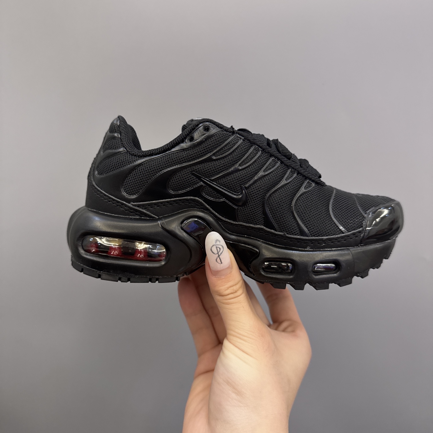 图片[4]-耐克 MAX plus全掌气垫儿童运动鞋 尺码：24-35码 超赞的全掌气垫，脚感超舒适👍🏻 优质鞋面拼接，质感满满💯 上学运动都是超合适单品❤-选品中心