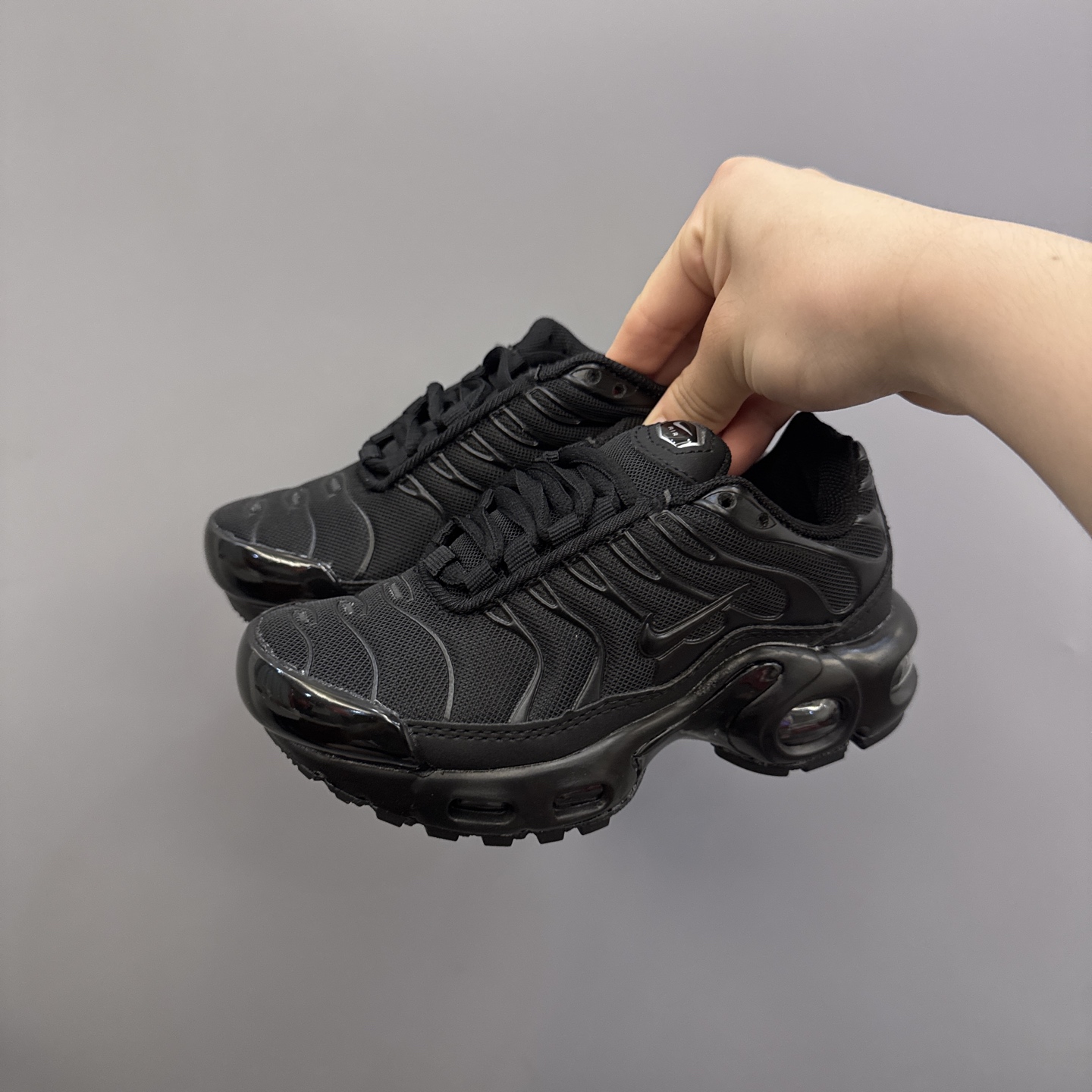 图片[3]-耐克 MAX plus全掌气垫儿童运动鞋 尺码：24-35码 超赞的全掌气垫，脚感超舒适👍🏻 优质鞋面拼接，质感满满💯 上学运动都是超合适单品❤-选品中心