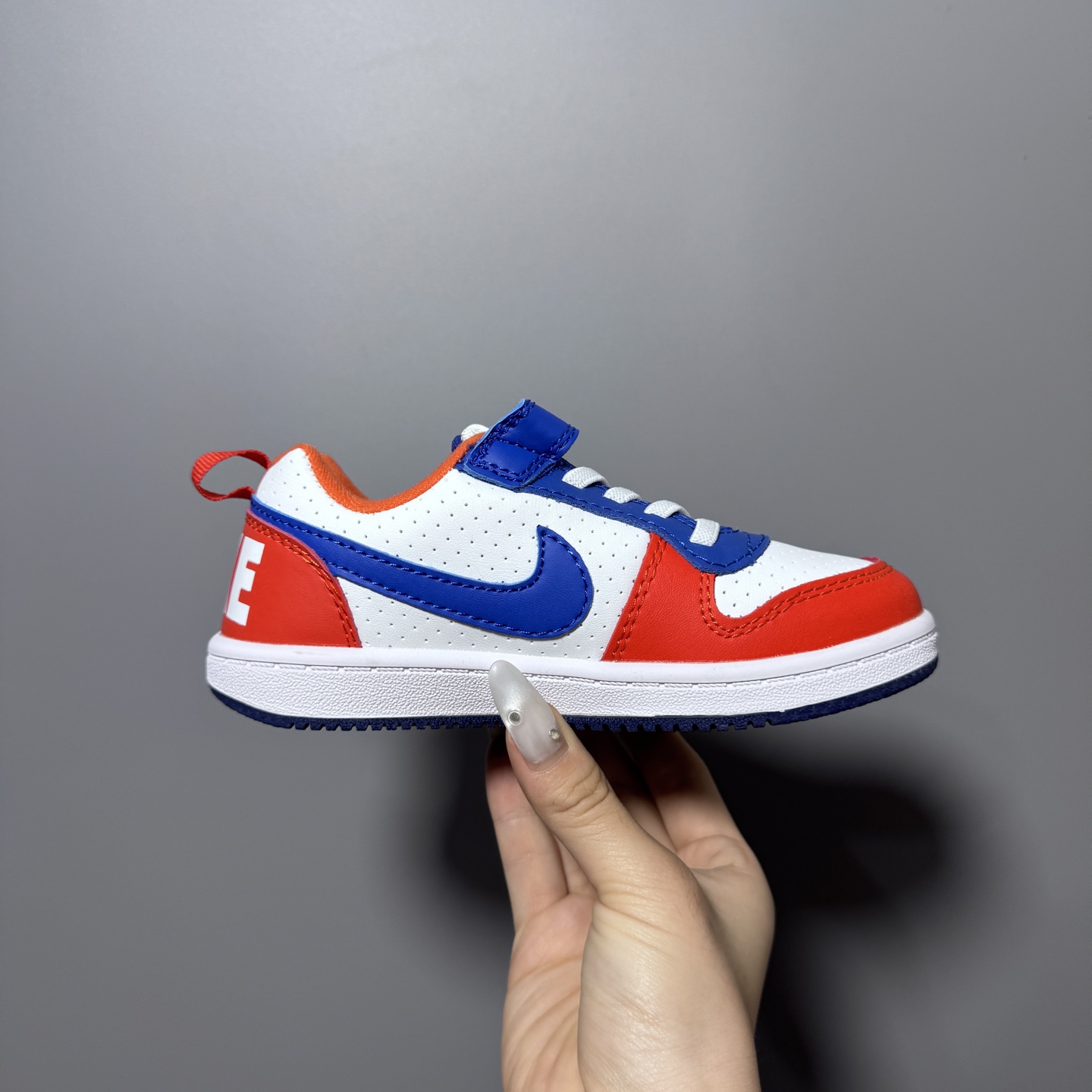 图片[4]-NK 新款低帮板鞋儿童板鞋 尺码：24-37码 经典耐克板鞋系列get✔️ 联名倒钩，潮范又洋气✨ 耐磨防滑大底，脚感不言而喻✌🏻-选品中心