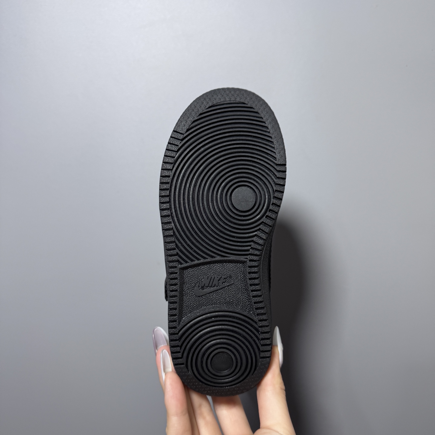 图片[9]-NK 新款低帮板鞋儿童板鞋 尺码：24-37码 经典耐克板鞋系列get✔️ 联名倒钩，潮范又洋气✨ 耐磨防滑大底，脚感不言而喻✌🏻-选品中心