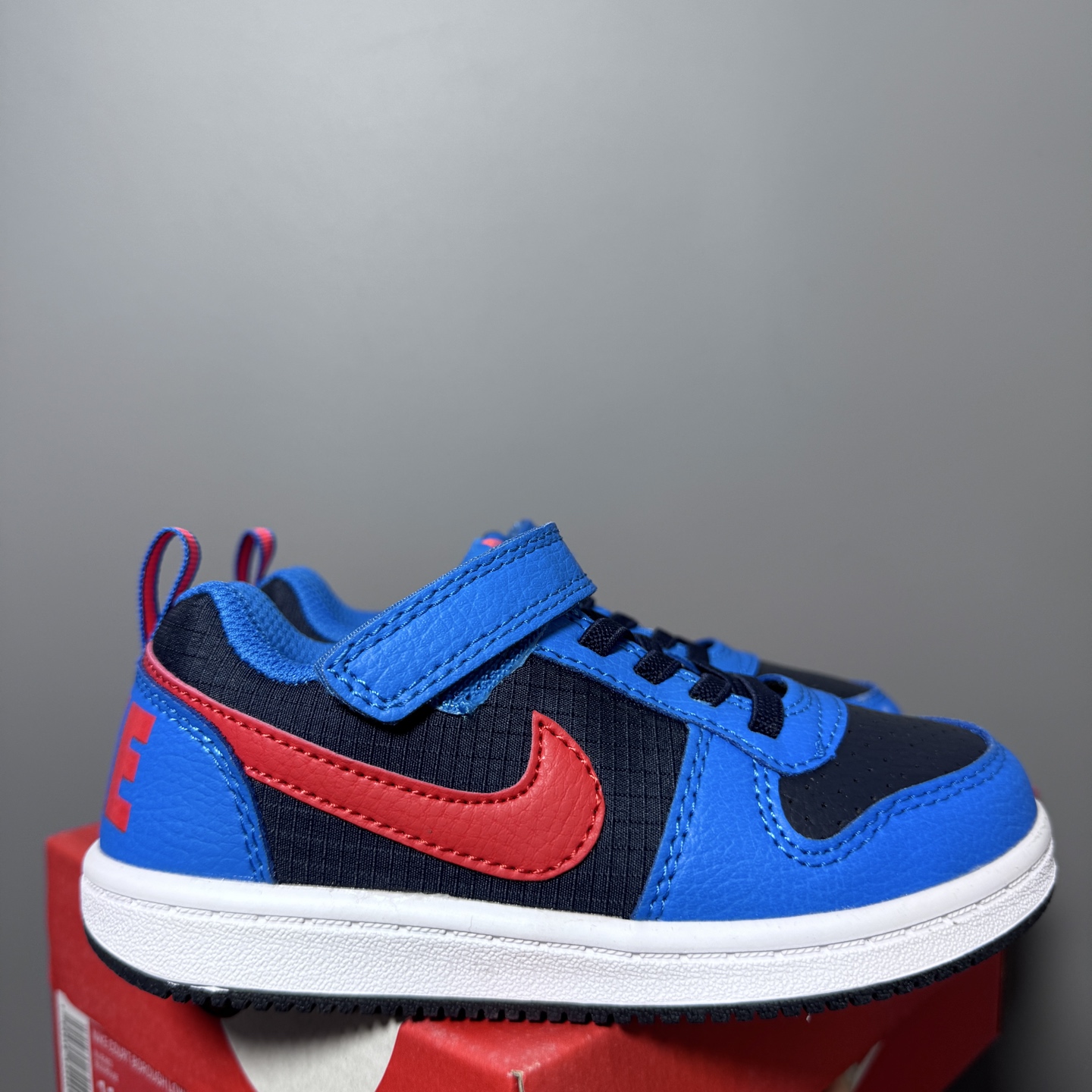 NK 新款低帮板鞋儿童板鞋 尺码：24-37码 经典耐克板鞋系列get✔️ 联名倒钩，潮范又洋气✨ 耐磨防滑大底，脚感不言而喻✌🏻-选品中心