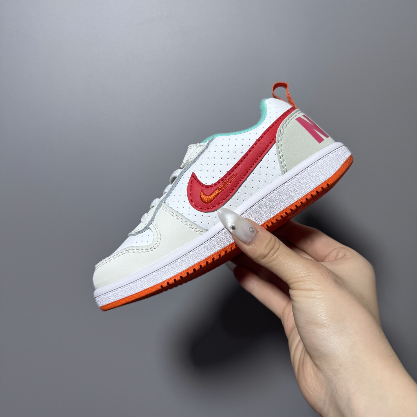 图片[6]-NK 新款低帮板鞋儿童板鞋 尺码：24-37码 经典耐克板鞋系列get✔️ 联名倒钩，潮范又洋气✨ 耐磨防滑大底，脚感不言而喻✌🏻-选品中心