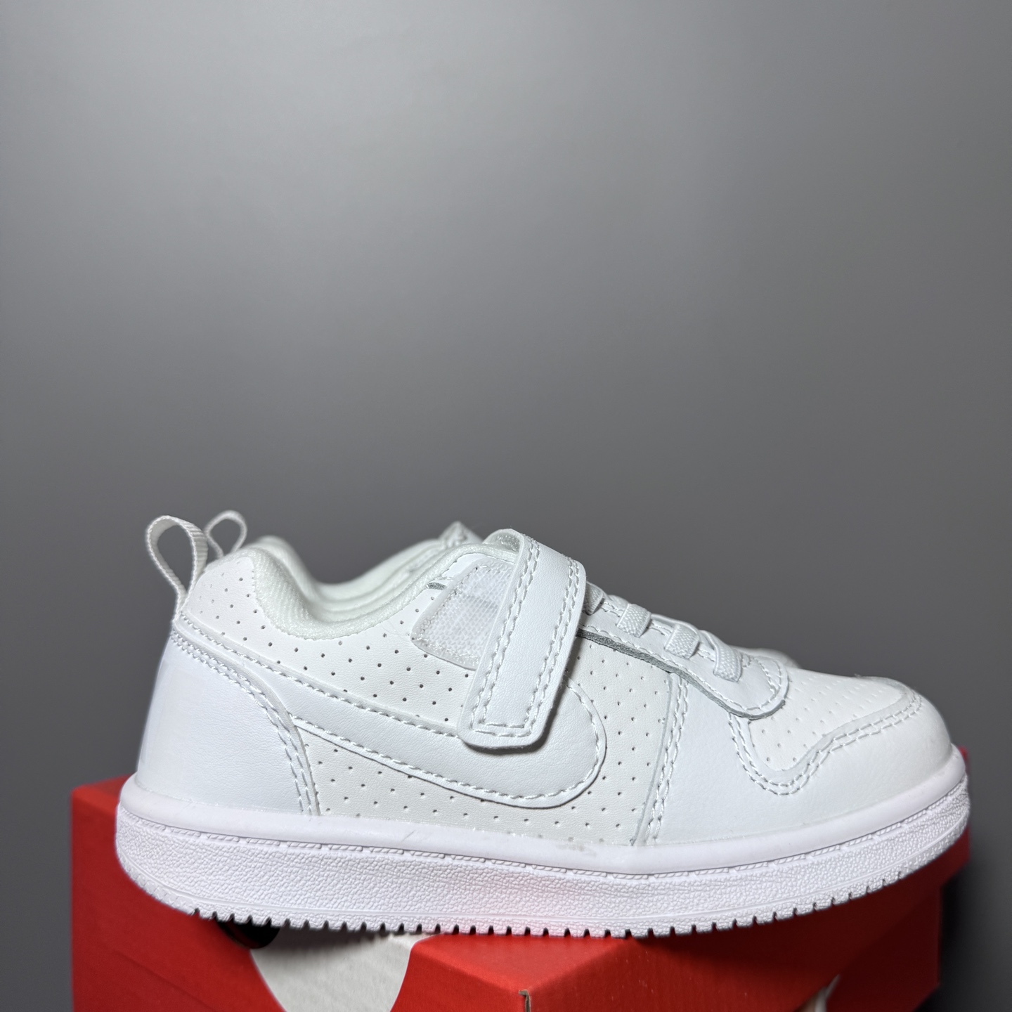 NK 新款低帮板鞋儿童板鞋 尺码：24-37码 经典耐克板鞋系列get✔️ 联名倒钩，潮范又洋气✨ 耐磨防滑大底，脚感不言而喻✌🏻-选品中心