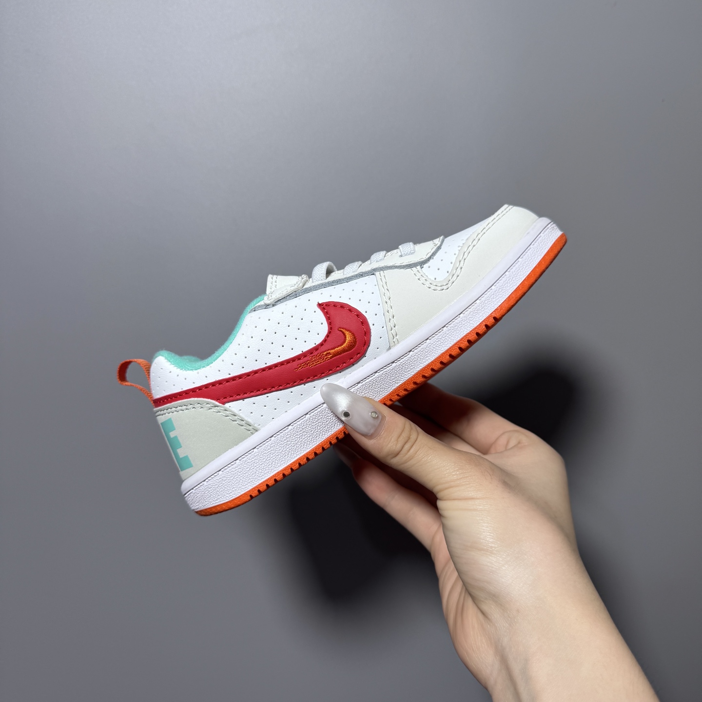 图片[5]-NK 新款低帮板鞋儿童板鞋 尺码：24-37码 经典耐克板鞋系列get✔️ 联名倒钩，潮范又洋气✨ 耐磨防滑大底，脚感不言而喻✌🏻-选品中心