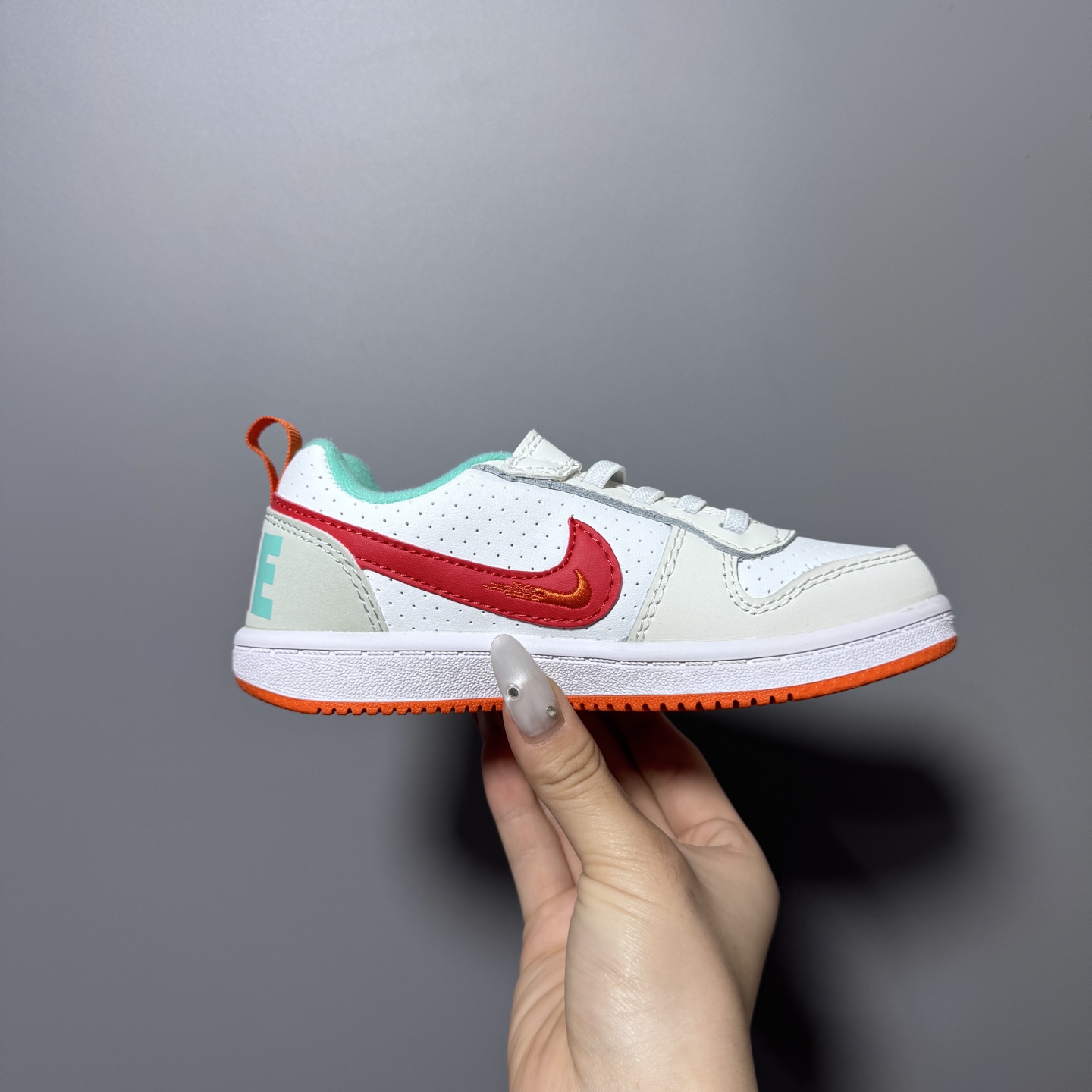 图片[4]-NK 新款低帮板鞋儿童板鞋 尺码：24-37码 经典耐克板鞋系列get✔️ 联名倒钩，潮范又洋气✨ 耐磨防滑大底，脚感不言而喻✌🏻-选品中心