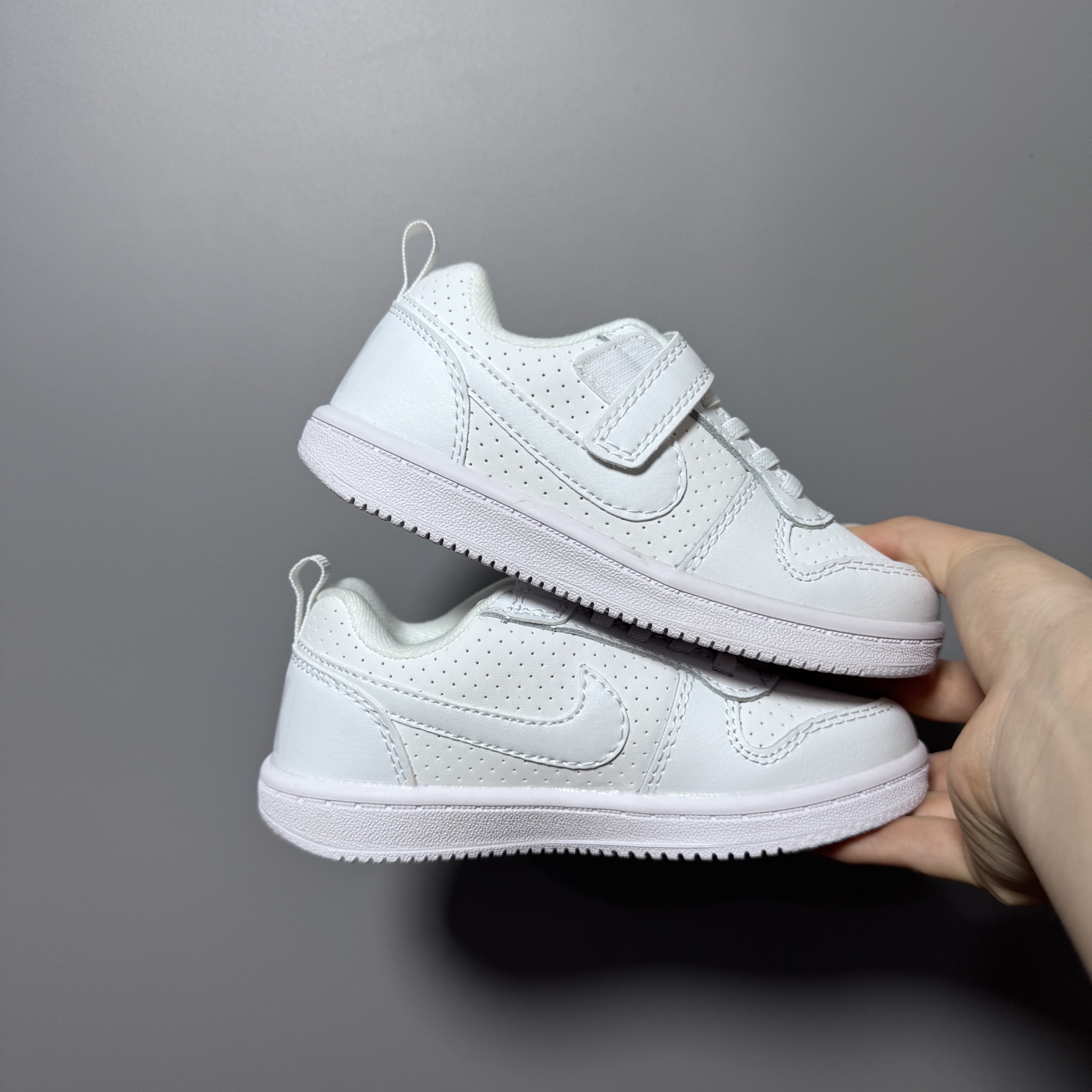 图片[2]-NK 新款低帮板鞋儿童板鞋 尺码：24-37码 经典耐克板鞋系列get✔️ 联名倒钩，潮范又洋气✨ 耐磨防滑大底，脚感不言而喻✌🏻-选品中心