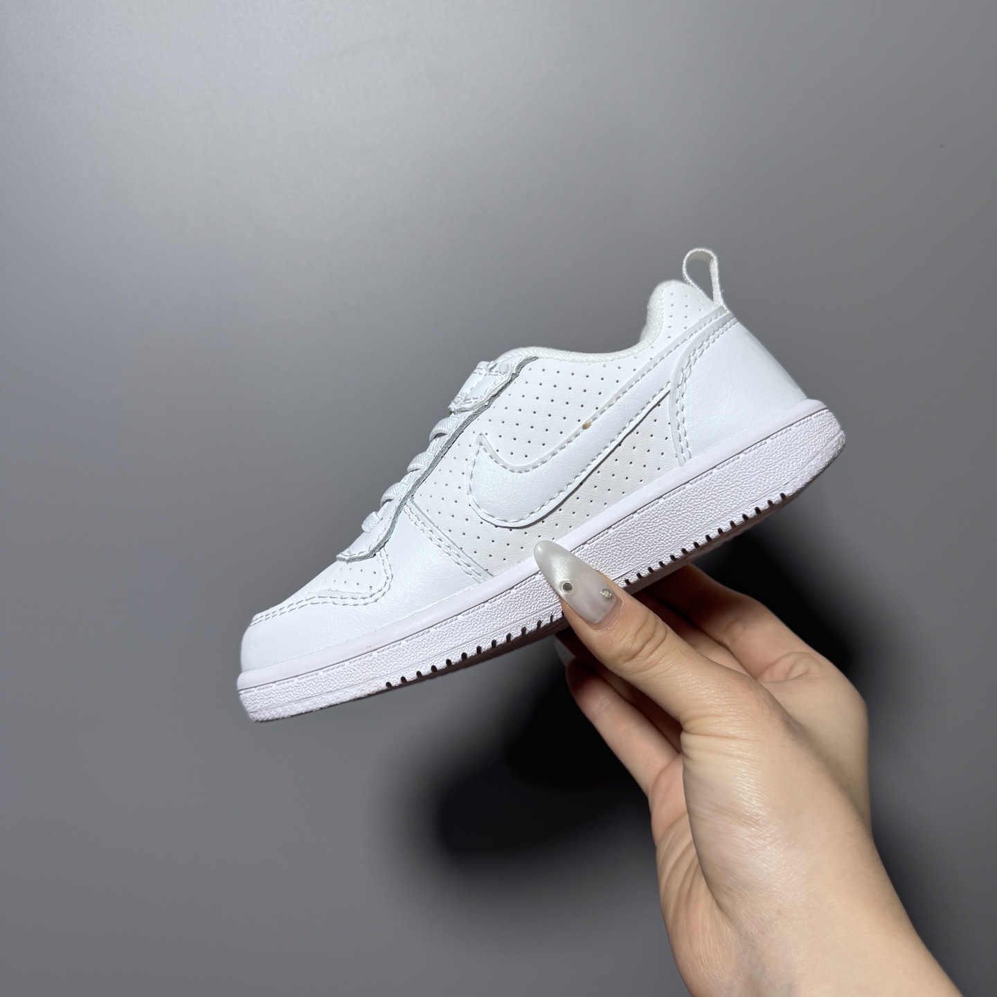 图片[6]-NK 新款低帮板鞋儿童板鞋 尺码：24-37码 经典耐克板鞋系列get✔️ 联名倒钩，潮范又洋气✨ 耐磨防滑大底，脚感不言而喻✌🏻-选品中心