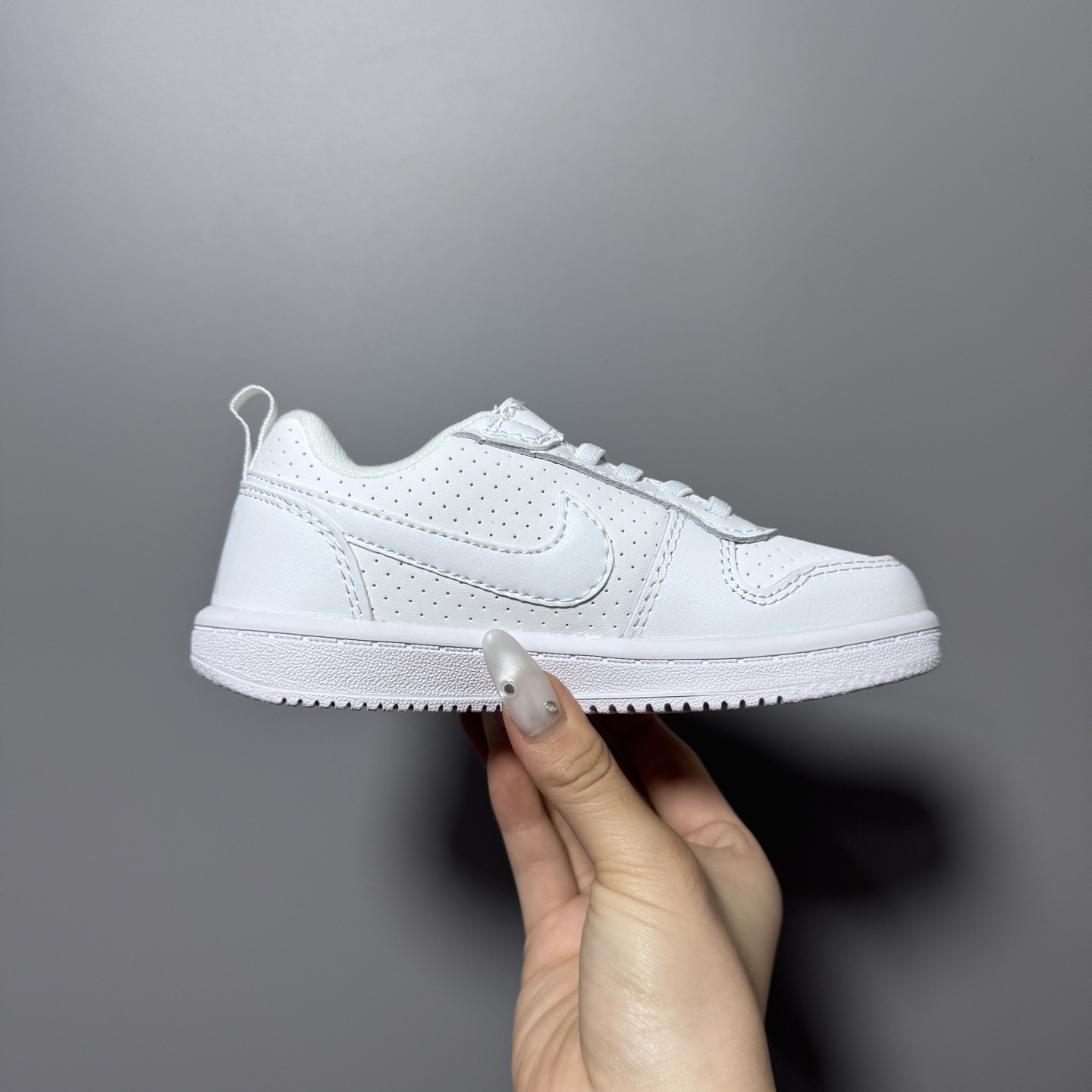 图片[4]-NK 新款低帮板鞋儿童板鞋 尺码：24-37码 经典耐克板鞋系列get✔️ 联名倒钩，潮范又洋气✨ 耐磨防滑大底，脚感不言而喻✌🏻-选品中心