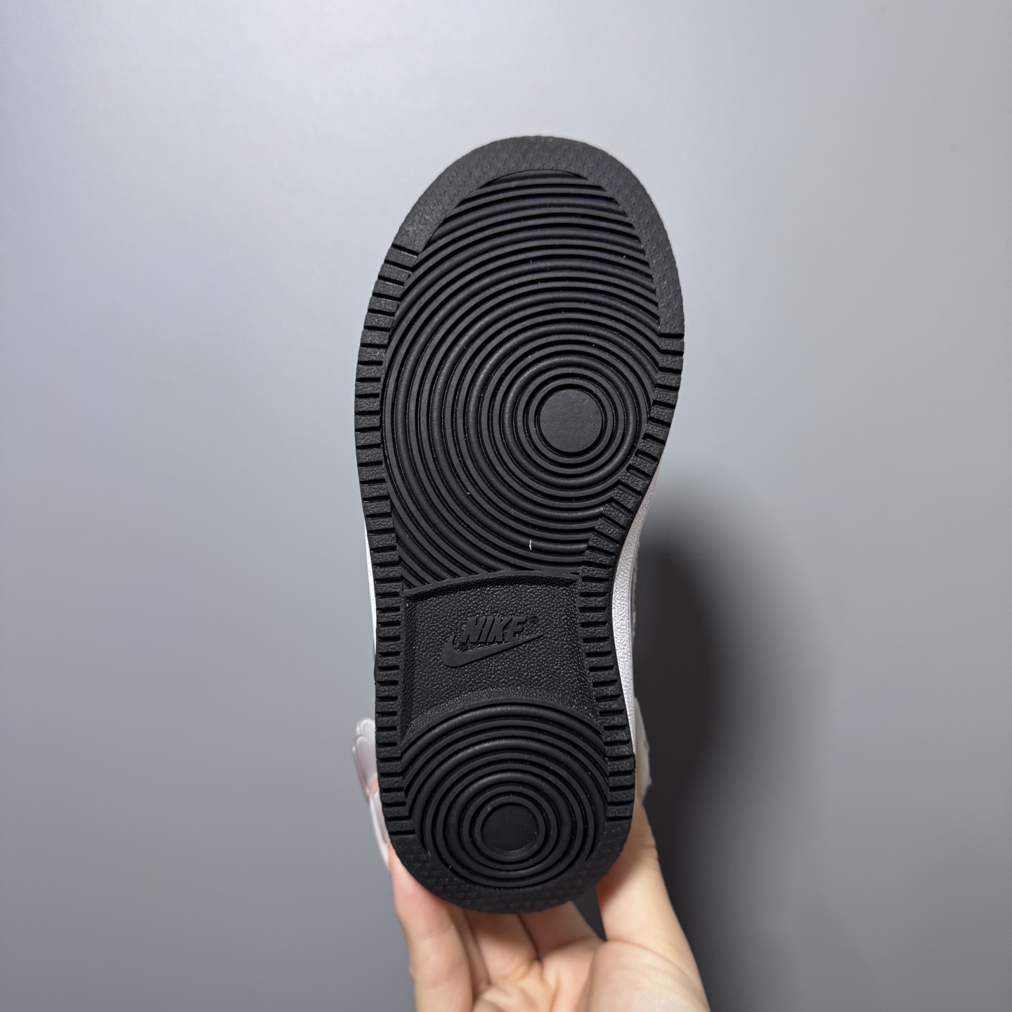 图片[9]-NK 新款低帮板鞋儿童板鞋 尺码：24-37码 经典耐克板鞋系列get✔️ 联名倒钩，潮范又洋气✨ 耐磨防滑大底，脚感不言而喻✌🏻-选品中心