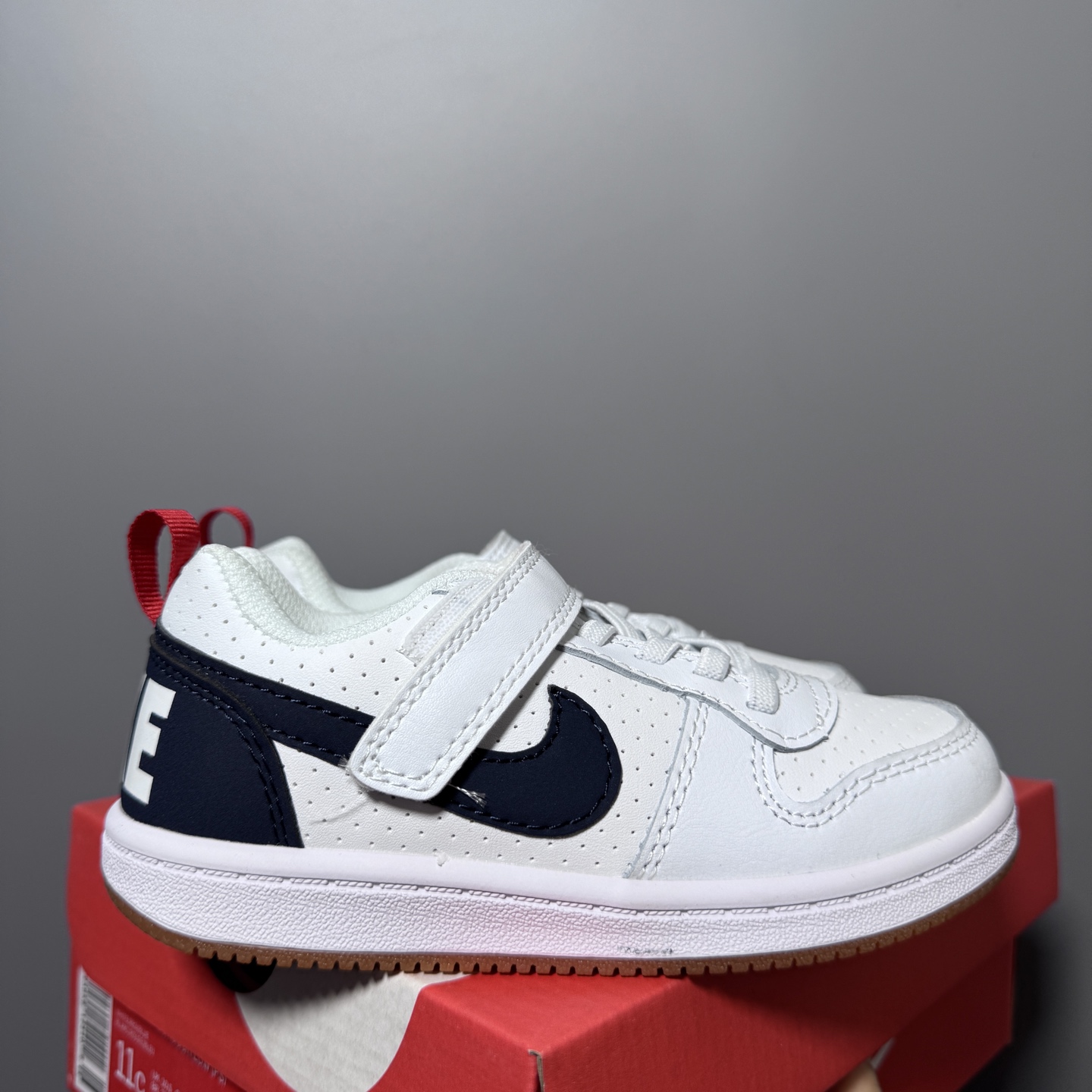 NK 新款低帮板鞋儿童板鞋 尺码：24-37码 经典耐克板鞋系列get✔️ 联名倒钩，潮范又洋气✨ 耐磨防滑大底，脚感不言而喻✌🏻-选品中心