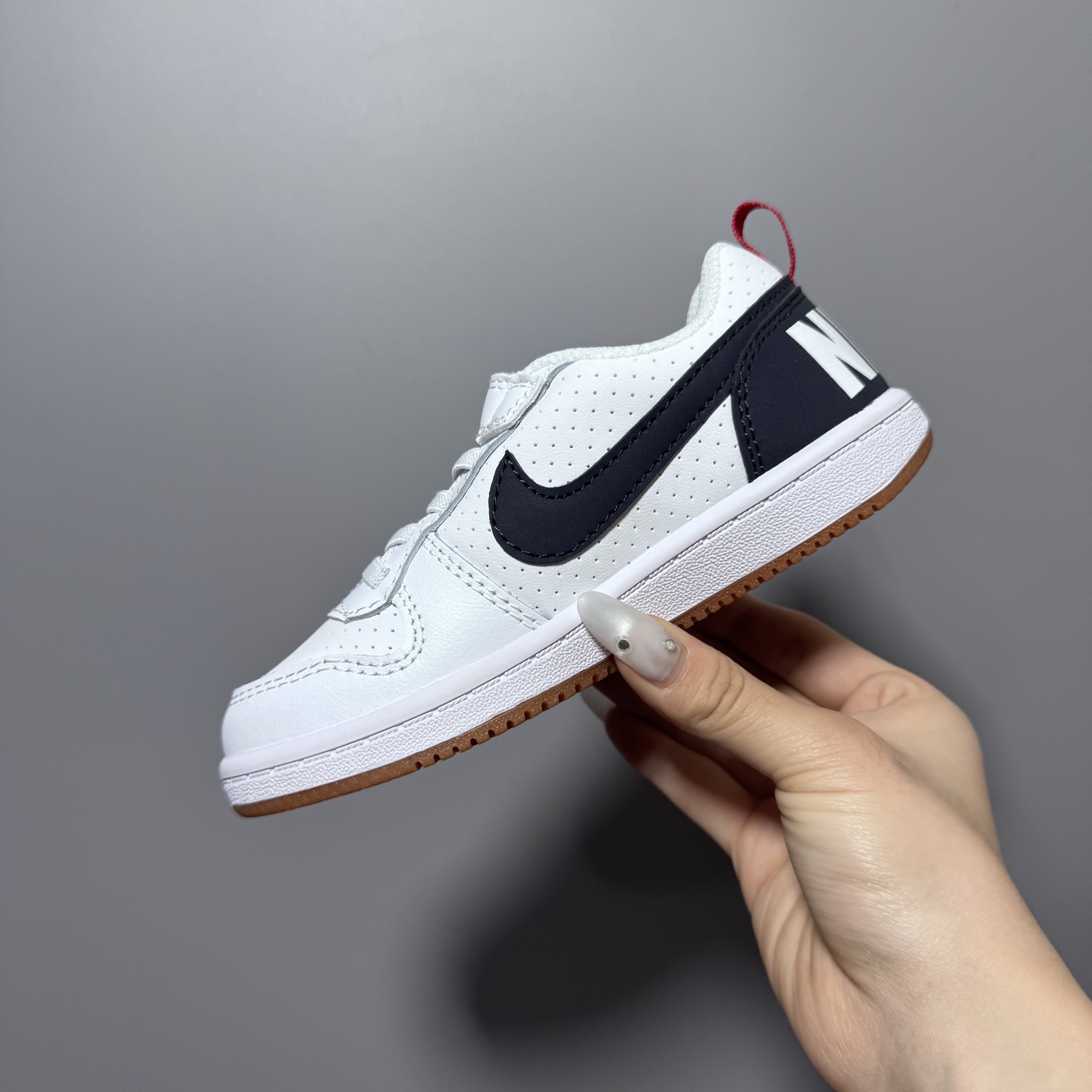 图片[6]-NK 新款低帮板鞋儿童板鞋 尺码：24-37码 经典耐克板鞋系列get✔️ 联名倒钩，潮范又洋气✨ 耐磨防滑大底，脚感不言而喻✌🏻-选品中心