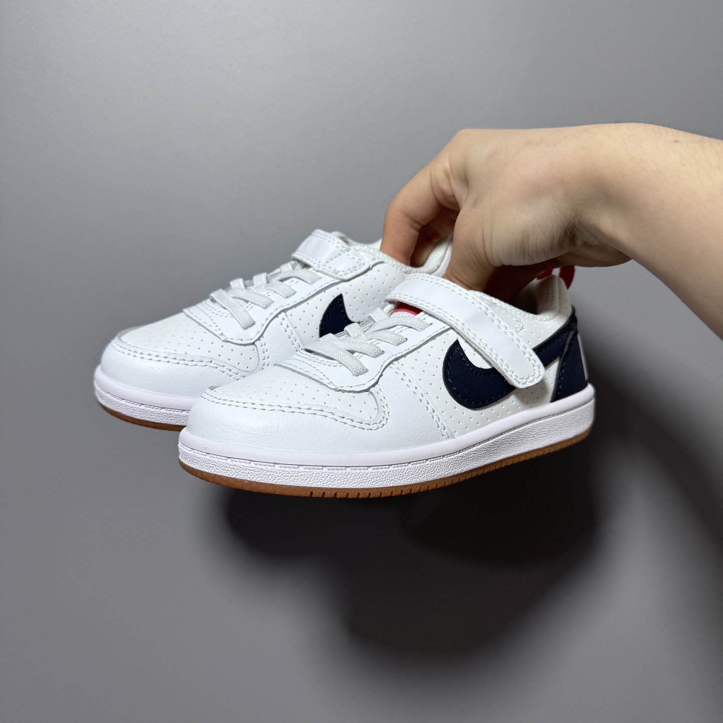 图片[3]-NK 新款低帮板鞋儿童板鞋 尺码：24-37码 经典耐克板鞋系列get✔️ 联名倒钩，潮范又洋气✨ 耐磨防滑大底，脚感不言而喻✌🏻-选品中心