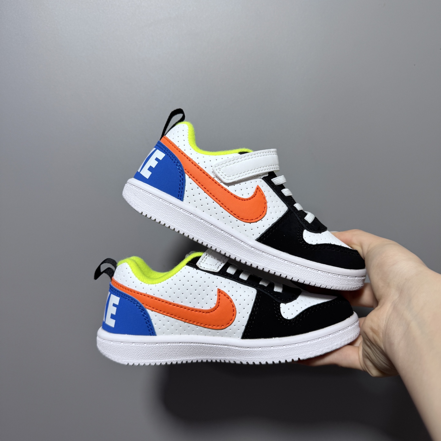 图片[2]-NK 新款低帮板鞋儿童板鞋 尺码：24-37码 经典耐克板鞋系列get✔️ 联名倒钩，潮范又洋气✨ 耐磨防滑大底，脚感不言而喻✌🏻-选品中心