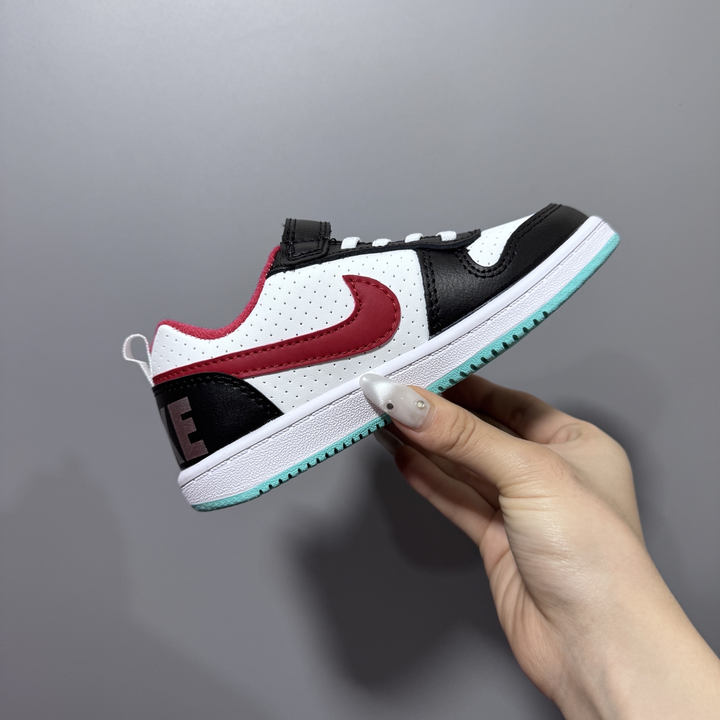 图片[5]-NK 新款低帮板鞋儿童板鞋 尺码：24-37码 经典耐克板鞋系列get✔️ 联名倒钩，潮范又洋气✨ 耐磨防滑大底，脚感不言而喻✌🏻-选品中心