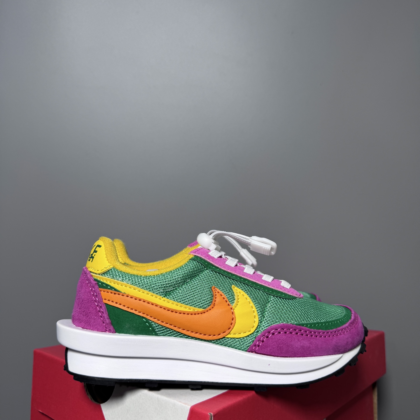 NK新款华夫松紧扣儿童休闲运动鞋 尺码：22-35码 经典华夫款式🆕 百搭又时髦✨ 松紧扣设计，穿脱方便✌🏻 橡胶耐磨防滑大底✔️ 优质面料拼接，质感满满💯-选品中心