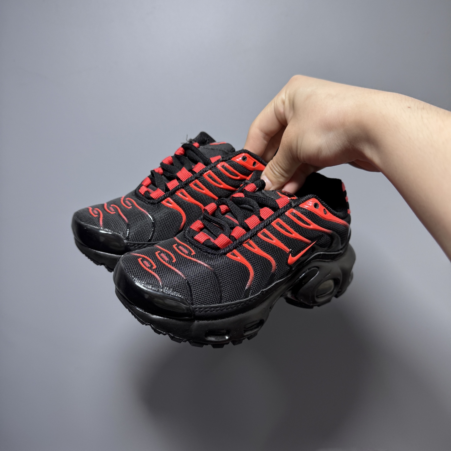 图片[3]-耐克 MAX plus全掌气垫儿童运动鞋 尺码：24-35码 超赞的全掌气垫，脚感超舒适👍🏻 优质鞋面拼接，质感满满💯 上学运动都是超合适单品❤-选品中心