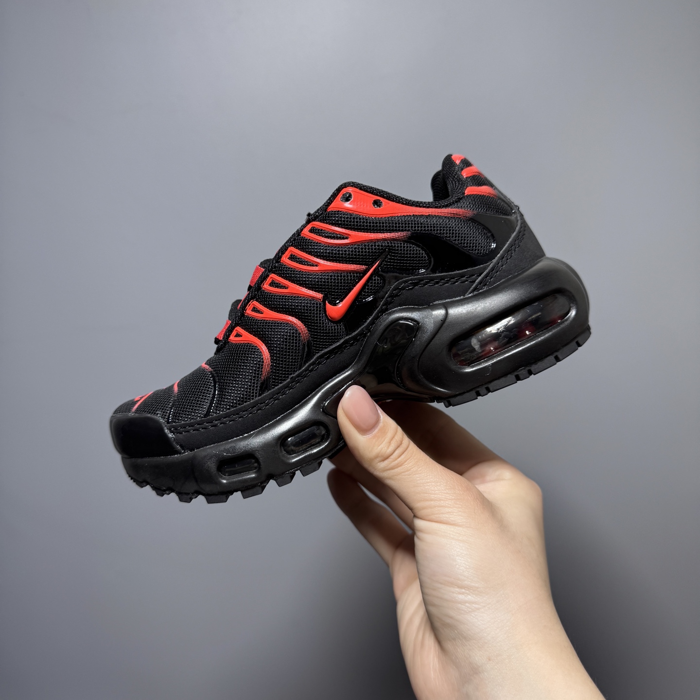 图片[6]-耐克 MAX plus全掌气垫儿童运动鞋 尺码：24-35码 超赞的全掌气垫，脚感超舒适👍🏻 优质鞋面拼接，质感满满💯 上学运动都是超合适单品❤-选品中心