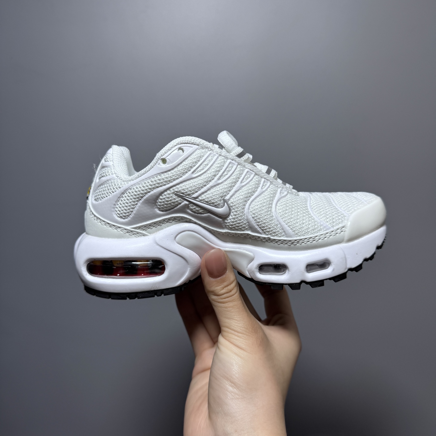 图片[4]-耐克 MAX plus全掌气垫儿童运动鞋 尺码：24-35码 超赞的全掌气垫，脚感超舒适👍🏻 优质鞋面拼接，质感满满💯 上学运动都是超合适单品❤-选品中心