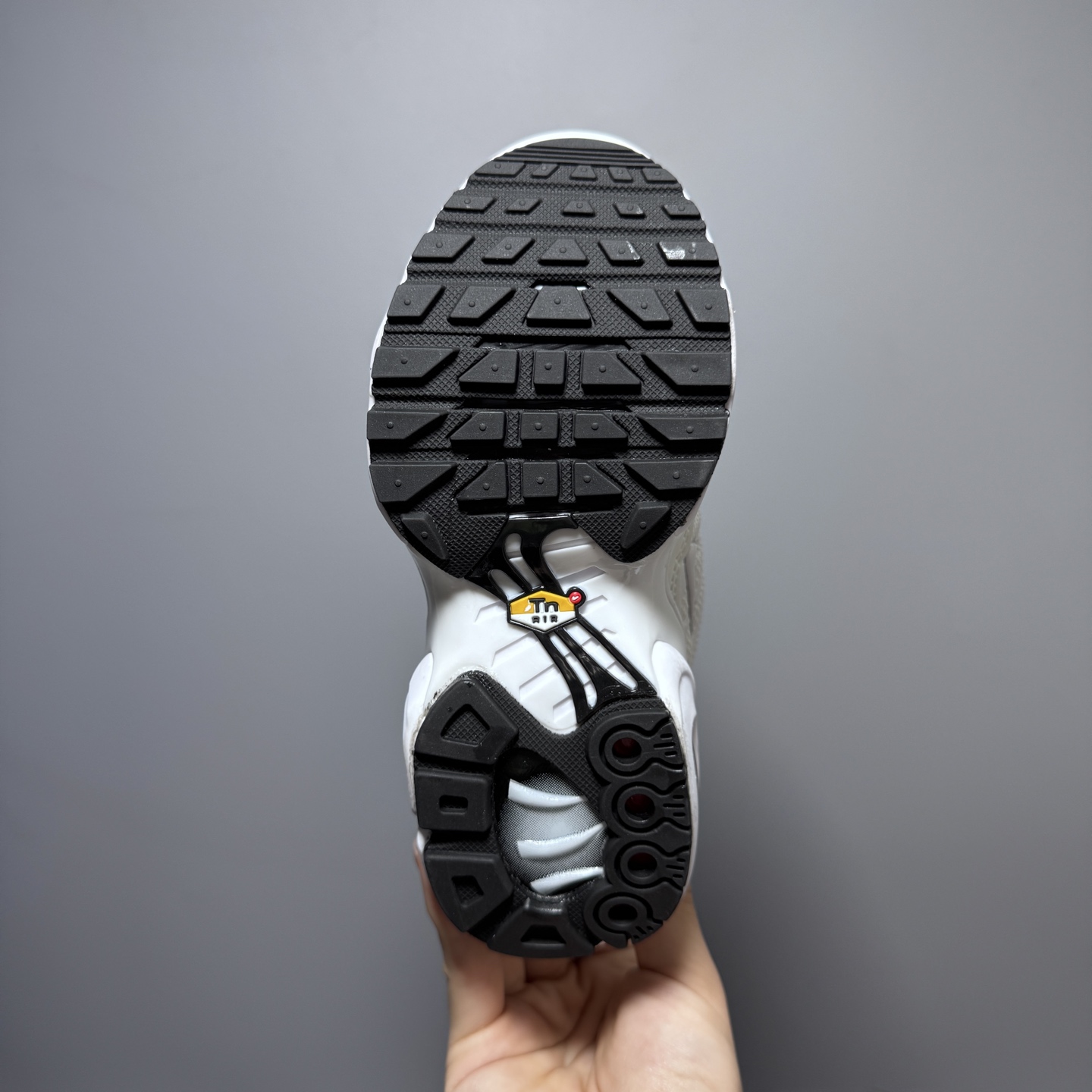 图片[9]-耐克 MAX plus全掌气垫儿童运动鞋 尺码：24-35码 超赞的全掌气垫，脚感超舒适👍🏻 优质鞋面拼接，质感满满💯 上学运动都是超合适单品❤-选品中心