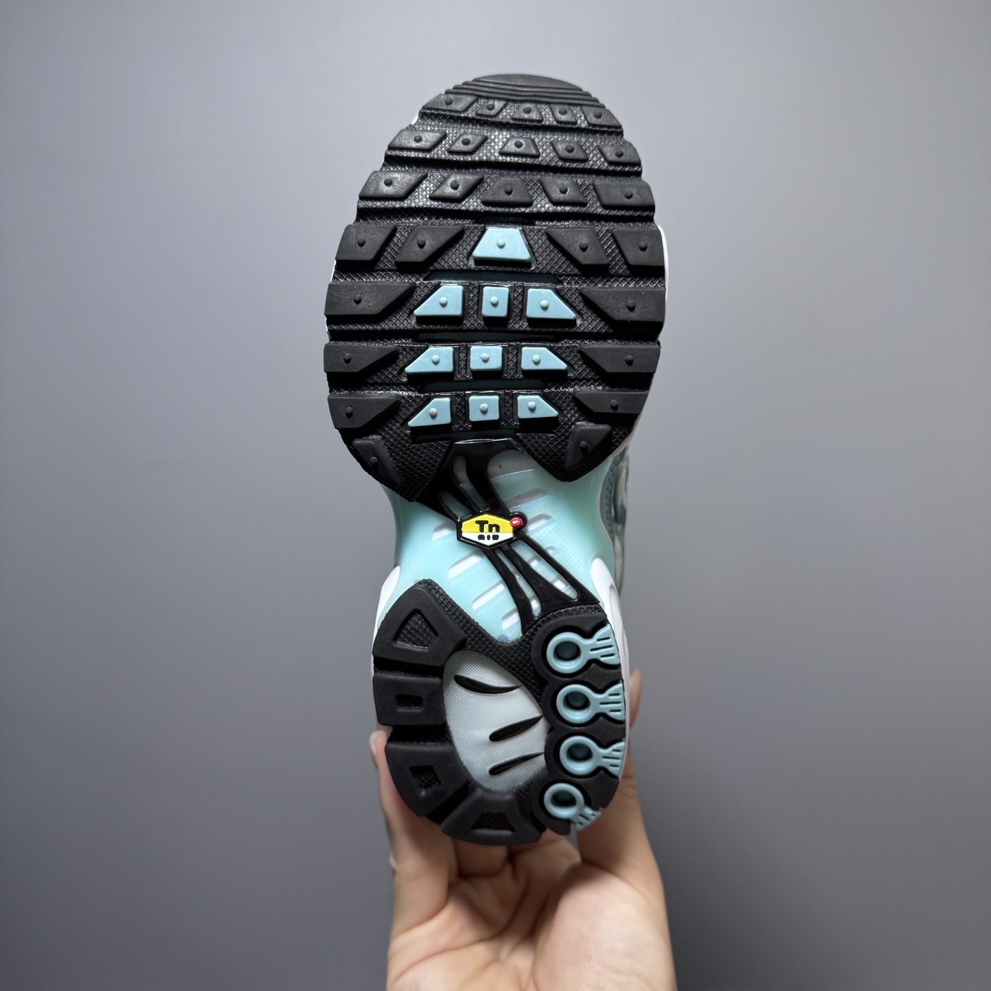 图片[9]-耐克 MAX plus全掌气垫儿童运动鞋 尺码：24-35码 超赞的全掌气垫，脚感超舒适👍🏻 优质鞋面拼接，质感满满💯 上学运动都是超合适单品❤-选品中心