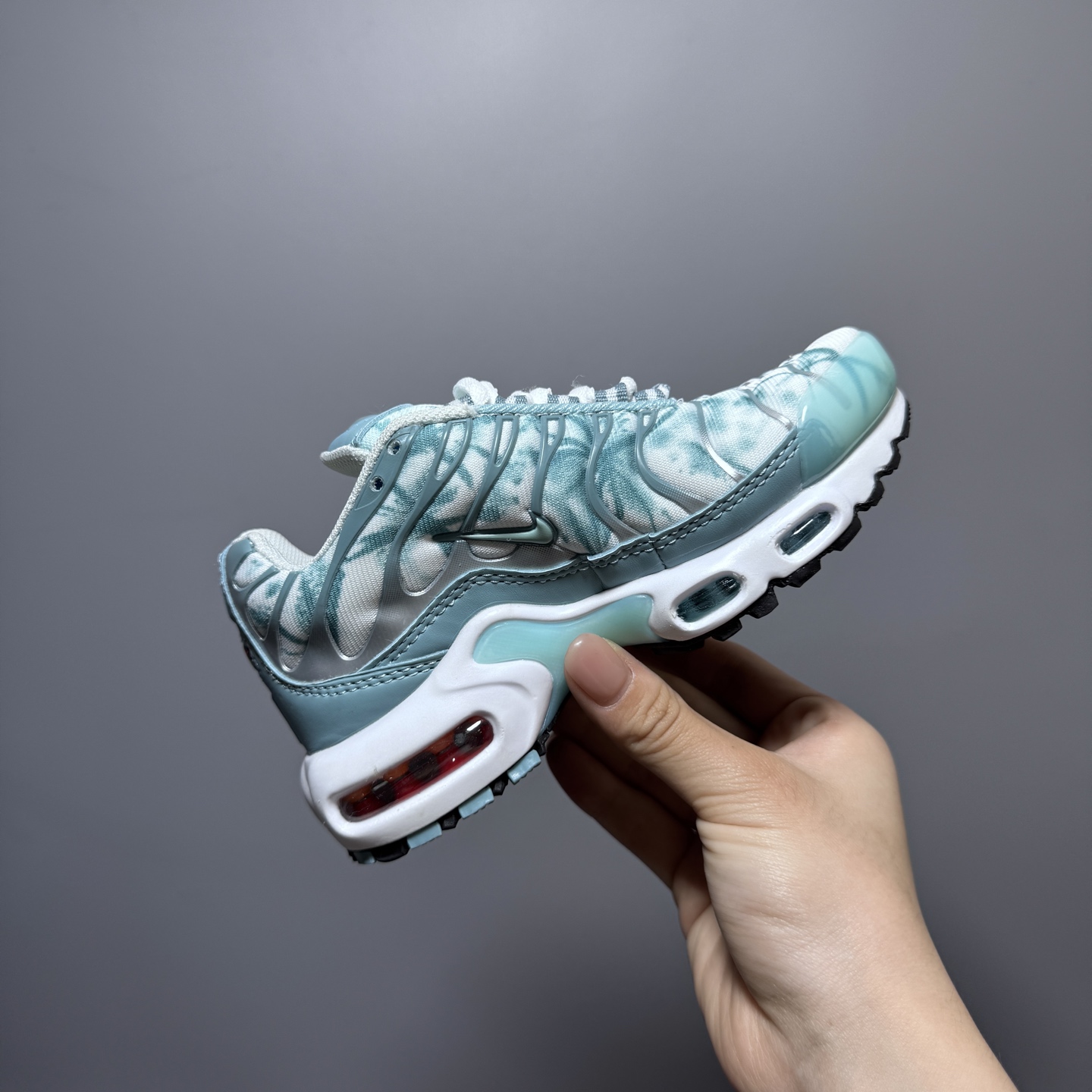 图片[5]-耐克 MAX plus全掌气垫儿童运动鞋 尺码：24-35码 超赞的全掌气垫，脚感超舒适👍🏻 优质鞋面拼接，质感满满💯 上学运动都是超合适单品❤-选品中心