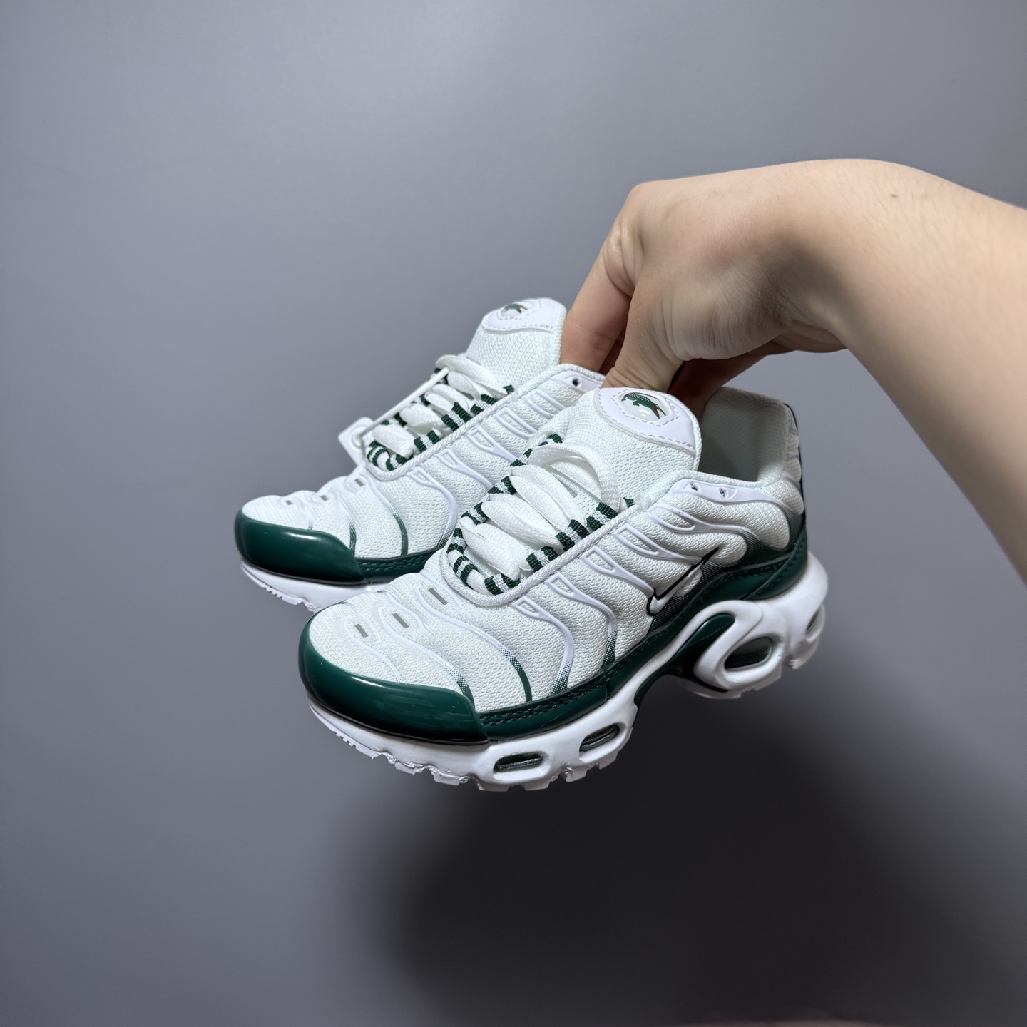 图片[3]-耐克 MAX plus全掌气垫儿童运动鞋 尺码：24-35码 超赞的全掌气垫，脚感超舒适👍🏻 优质鞋面拼接，质感满满💯 上学运动都是超合适单品❤-选品中心