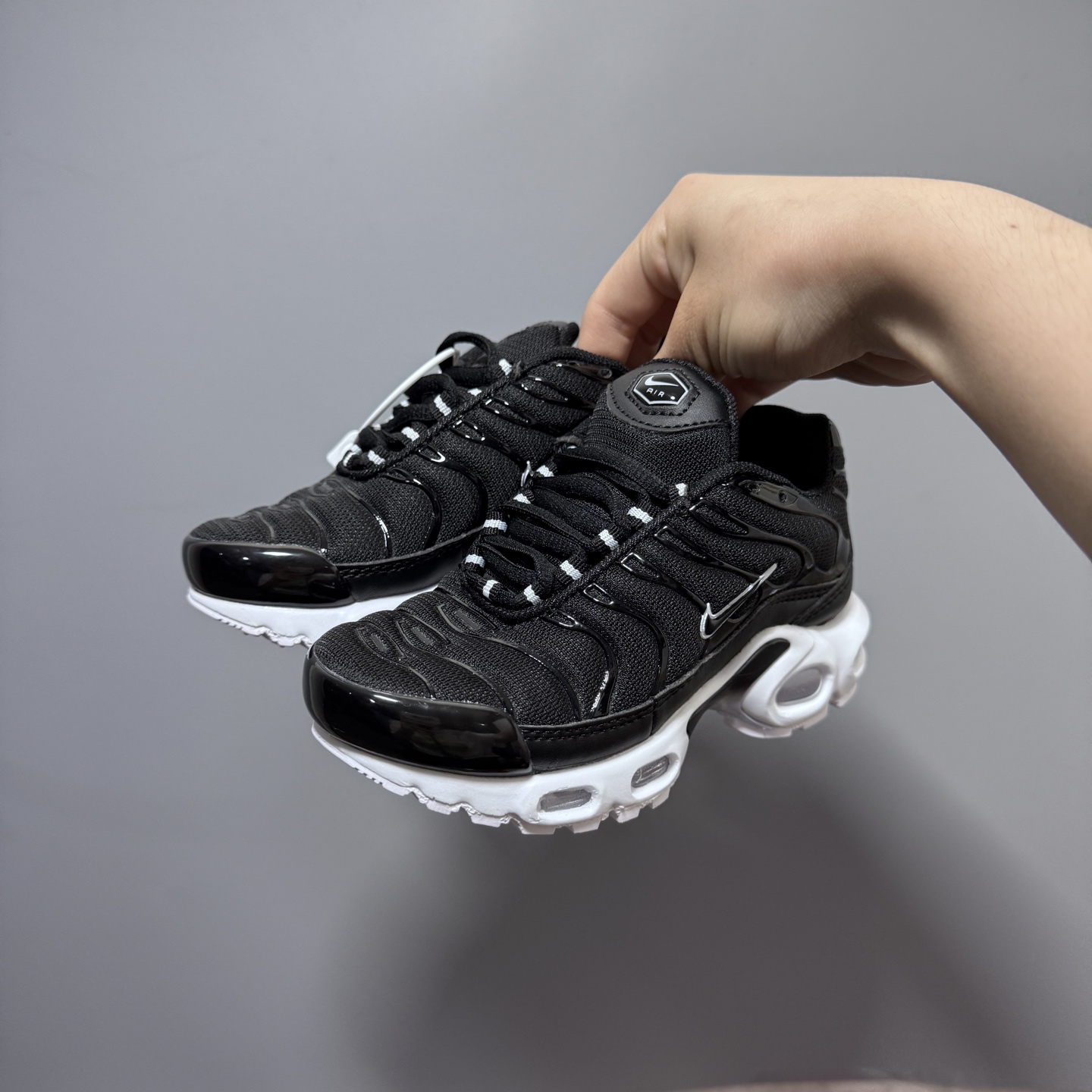 图片[3]-耐克 MAX plus全掌气垫儿童运动鞋 尺码：24-35码 超赞的全掌气垫，脚感超舒适👍🏻 优质鞋面拼接，质感满满💯 上学运动都是超合适单品❤-选品中心