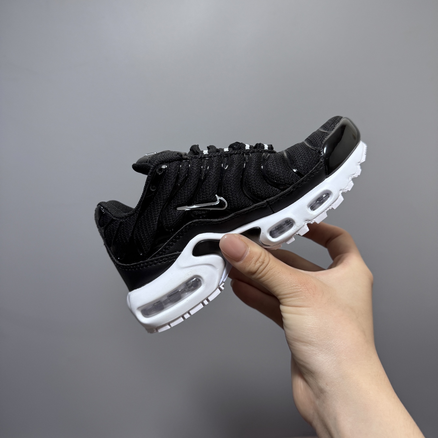 图片[5]-耐克 MAX plus全掌气垫儿童运动鞋 尺码：24-35码 超赞的全掌气垫，脚感超舒适👍🏻 优质鞋面拼接，质感满满💯 上学运动都是超合适单品❤-选品中心