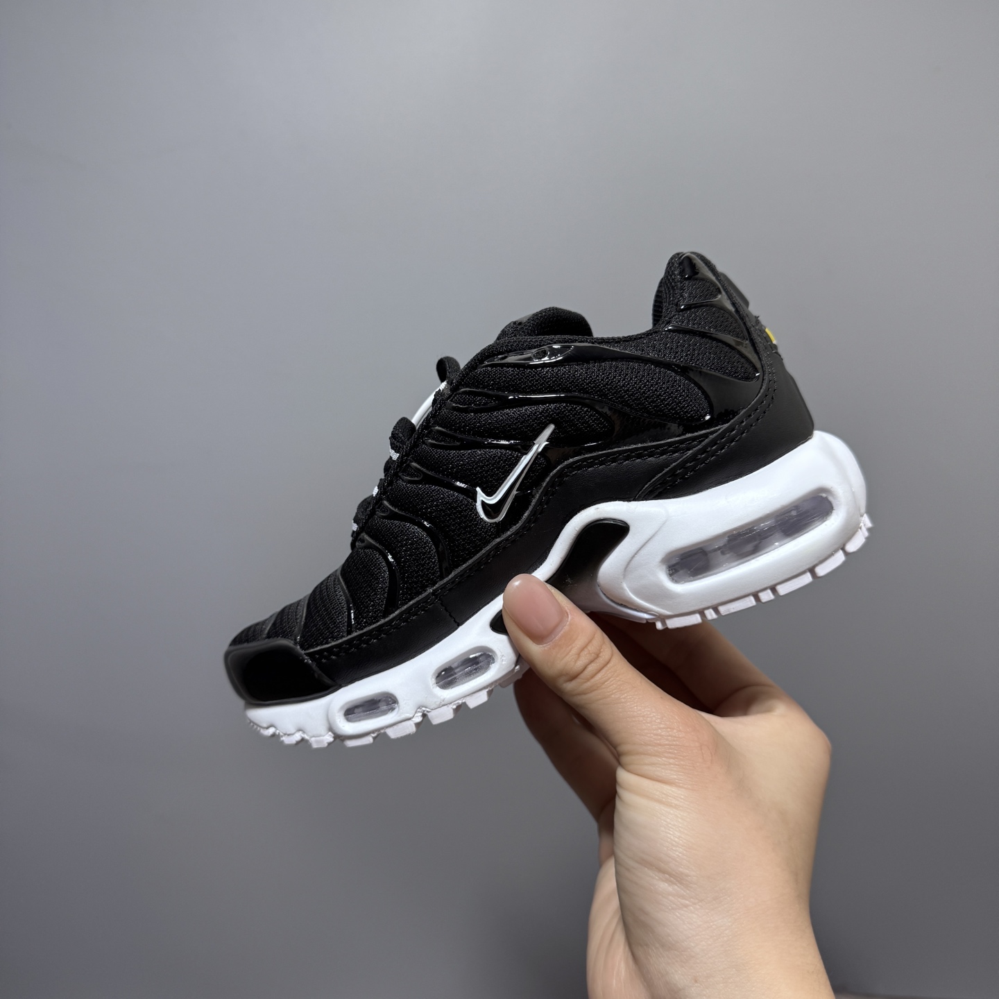 图片[6]-耐克 MAX plus全掌气垫儿童运动鞋 尺码：24-35码 超赞的全掌气垫，脚感超舒适👍🏻 优质鞋面拼接，质感满满💯 上学运动都是超合适单品❤-选品中心