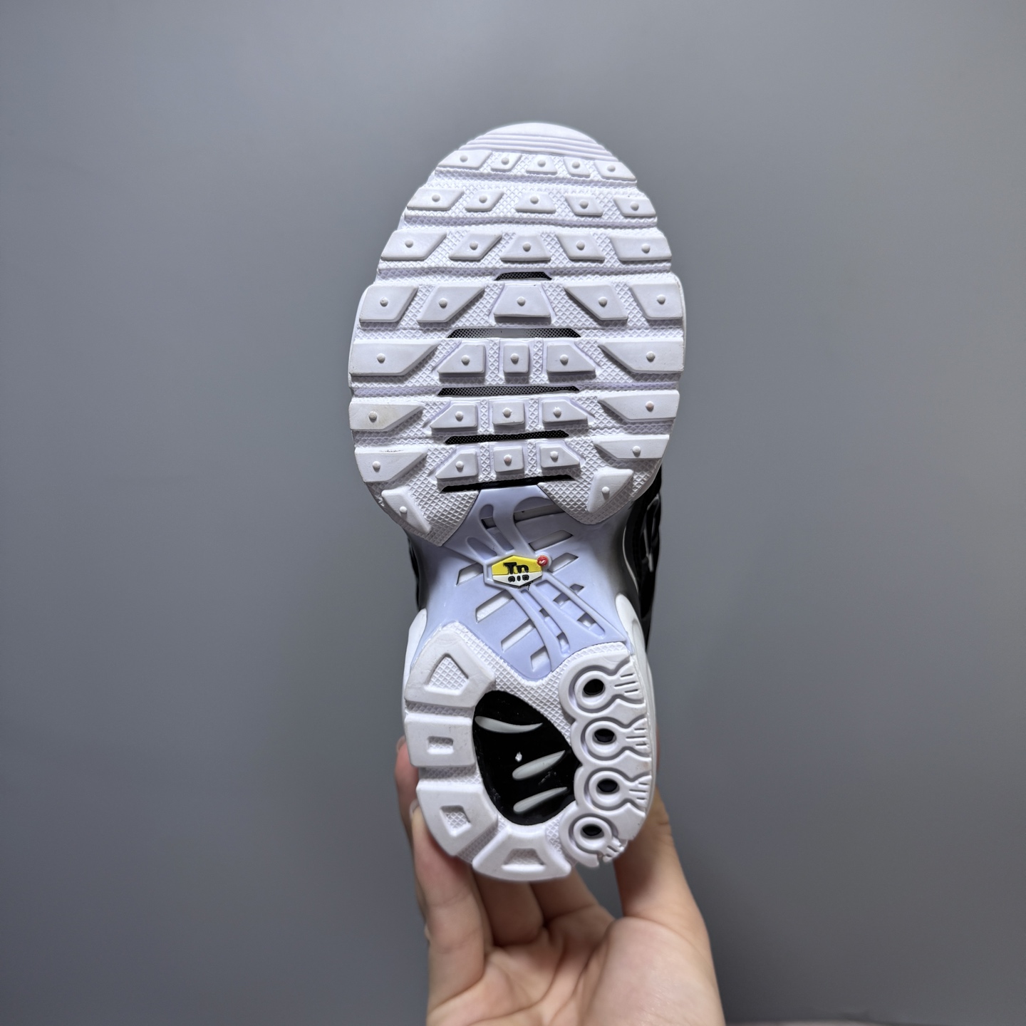 图片[9]-耐克 MAX plus全掌气垫儿童运动鞋 尺码：24-35码 超赞的全掌气垫，脚感超舒适👍🏻 优质鞋面拼接，质感满满💯 上学运动都是超合适单品❤-选品中心