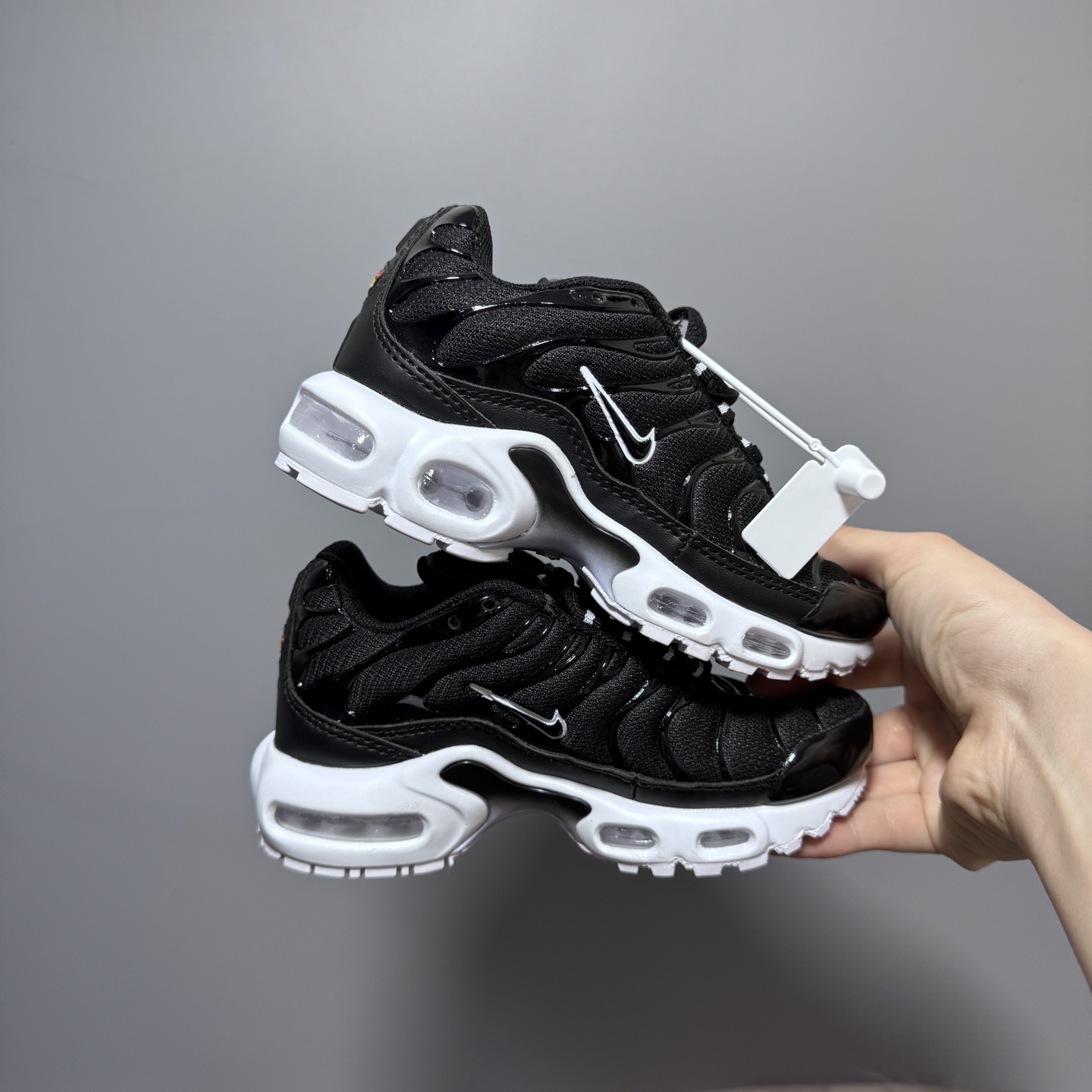 图片[2]-耐克 MAX plus全掌气垫儿童运动鞋 尺码：24-35码 超赞的全掌气垫，脚感超舒适👍🏻 优质鞋面拼接，质感满满💯 上学运动都是超合适单品❤-选品中心