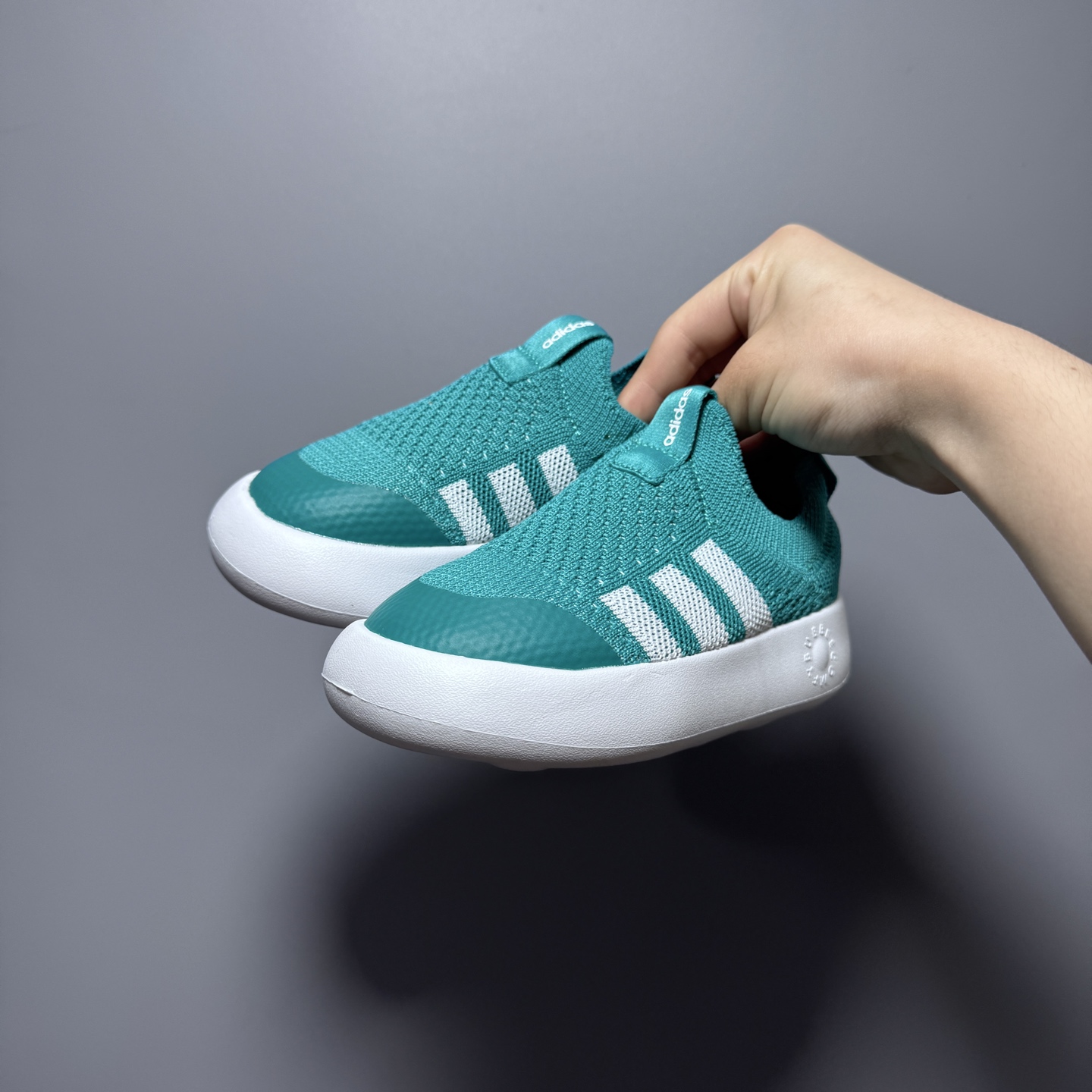 图片[4]-阿廸婴幼学步童鞋将舒适放在首位。超轻、透气的针织鞋面搭配有史以来最柔软的外底。Bubblecomfy 鞋底由一块 EVA 制成，柔韧且超轻。 尺码：22-30-选品中心