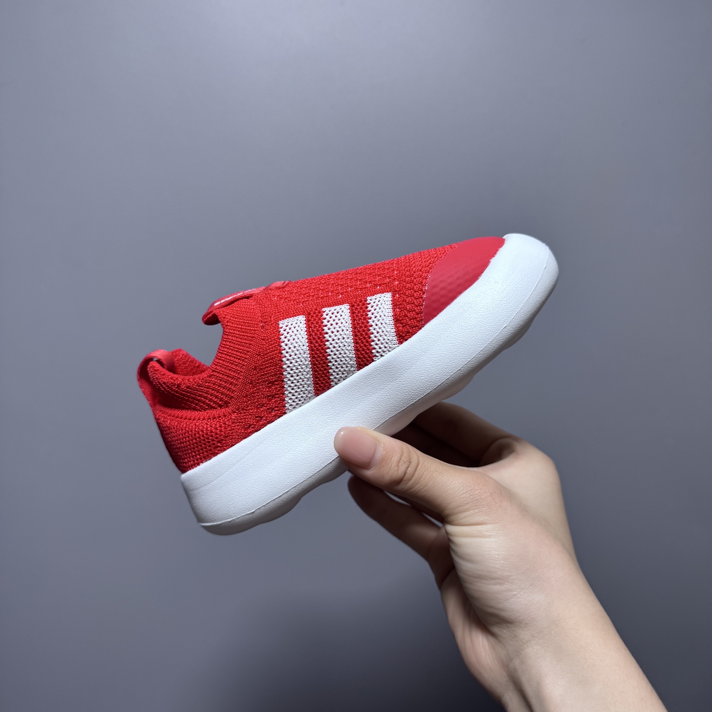 图片[5]-阿廸婴幼学步童鞋将舒适放在首位。超轻、透气的针织鞋面搭配有史以来最柔软的外底。Bubblecomfy 鞋底由一块 EVA 制成，柔韧且超轻。 尺码：22-30-选品中心