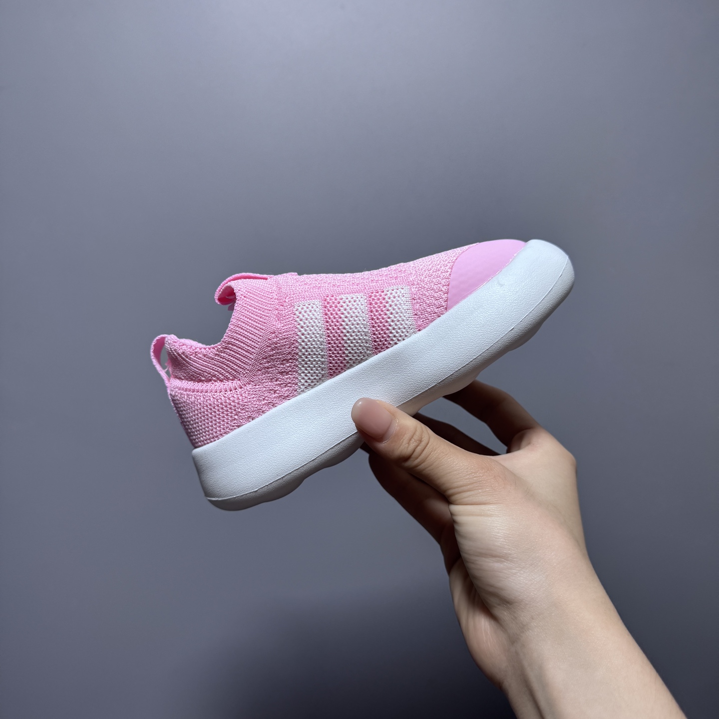 图片[5]-阿廸婴幼学步童鞋将舒适放在首位。超轻、透气的针织鞋面搭配有史以来最柔软的外底。Bubblecomfy 鞋底由一块 EVA 制成，柔韧且超轻。 尺码：22-30-选品中心