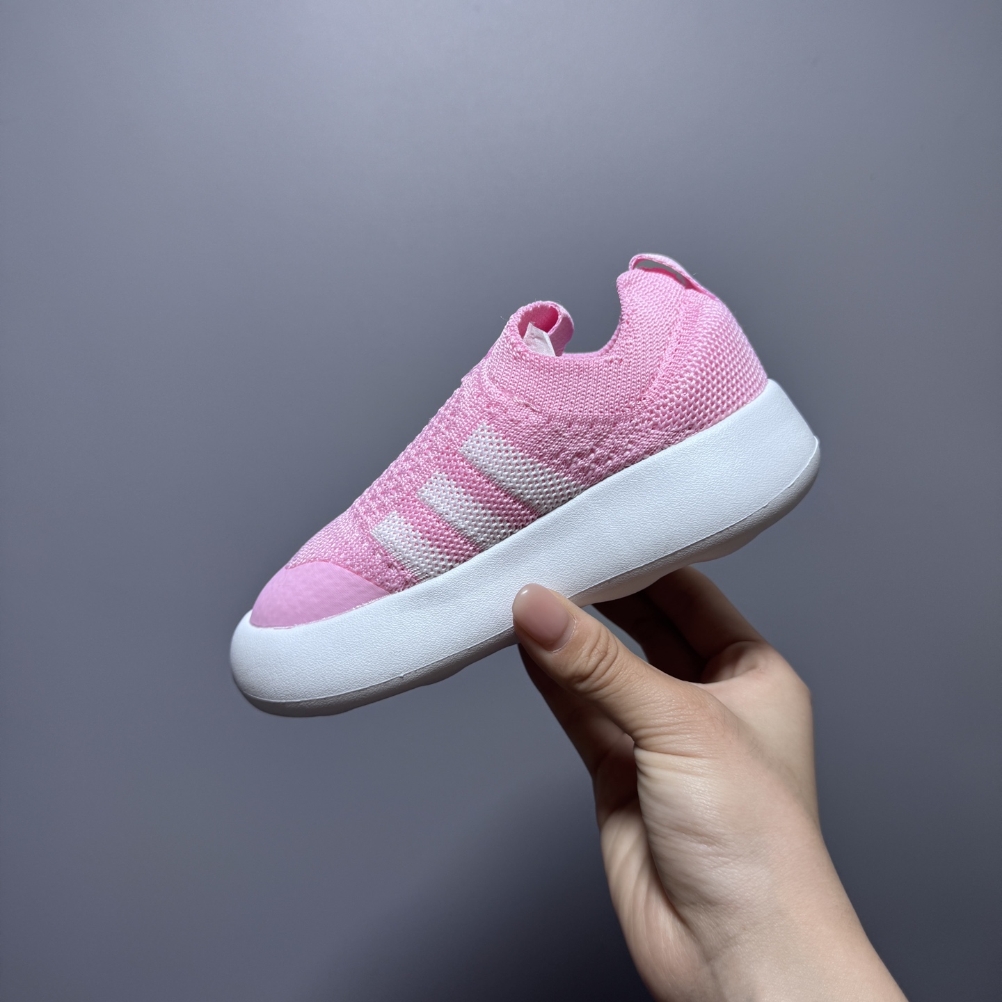 图片[6]-阿廸婴幼学步童鞋将舒适放在首位。超轻、透气的针织鞋面搭配有史以来最柔软的外底。Bubblecomfy 鞋底由一块 EVA 制成，柔韧且超轻。 尺码：22-30-选品中心