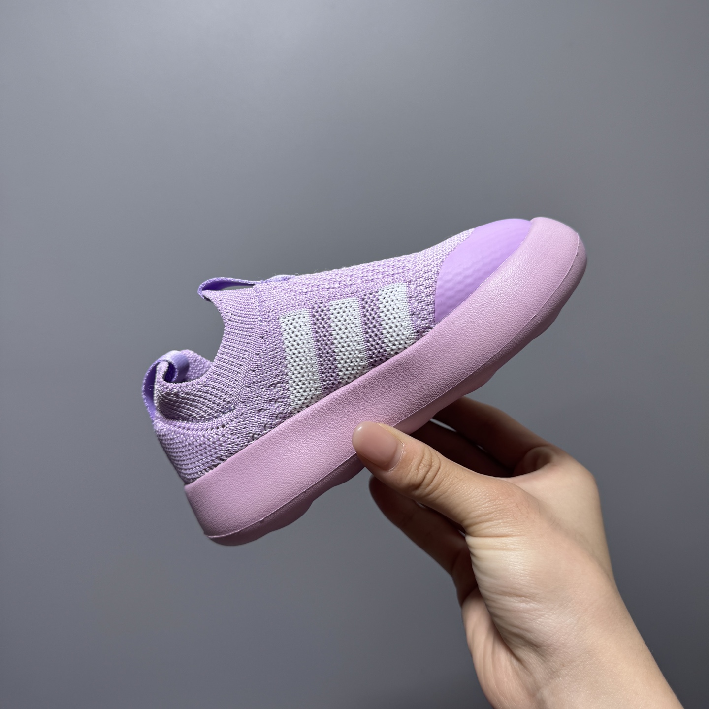 图片[5]-阿廸婴幼学步童鞋将舒适放在首位。超轻、透气的针织鞋面搭配有史以来最柔软的外底。Bubblecomfy 鞋底由一块 EVA 制成，柔韧且超轻。 尺码：22-30-选品中心