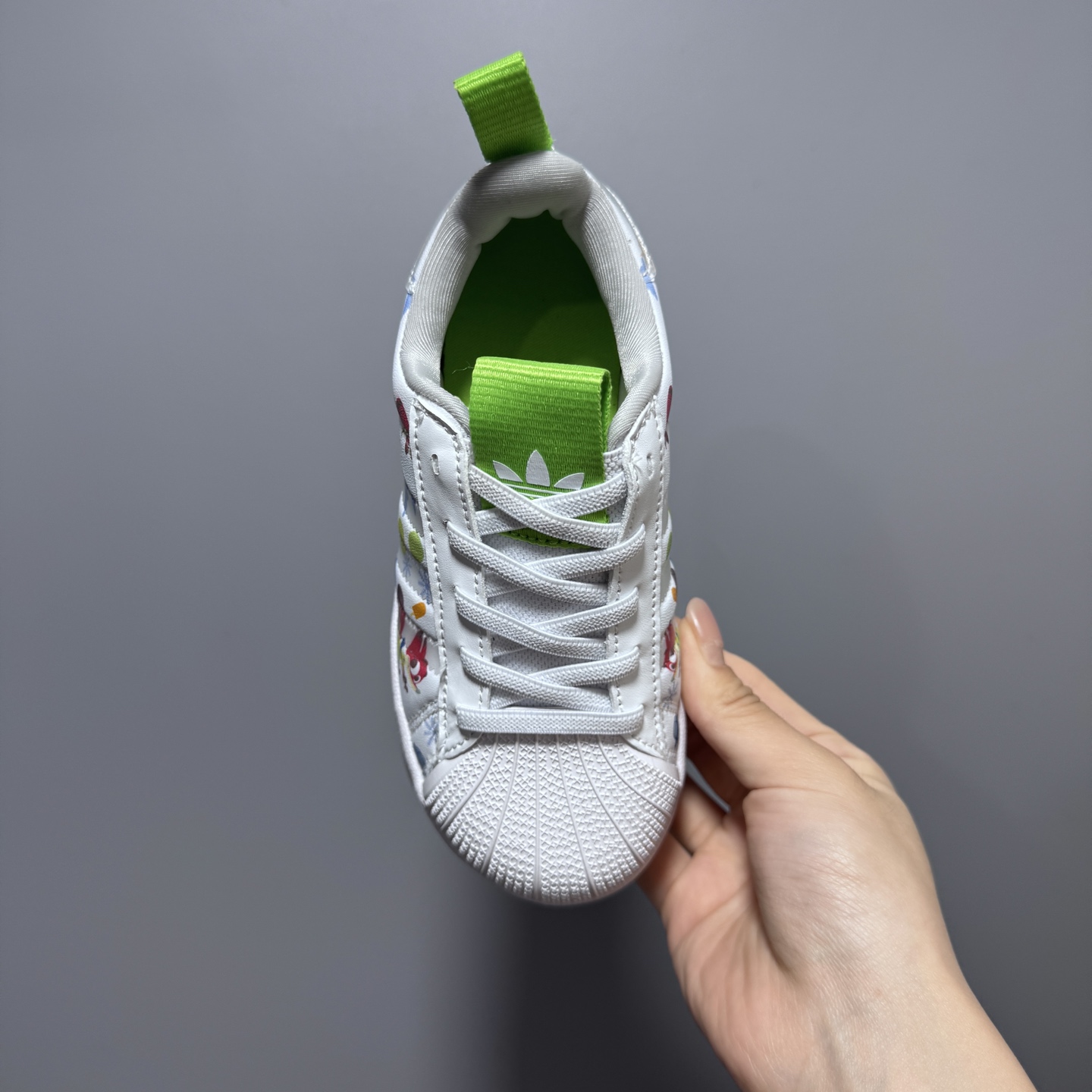 图片[7]-专G版A家新款贝壳头松紧带一脚蹬儿童运动鞋 尺码：22-37码 经典贝壳头系列🆕 人手两双款式，百搭又时髦✨ 松紧带设计，穿脱方便✌🏻 原装耐磨防滑大底，脚感不言而喻☁️-选品中心