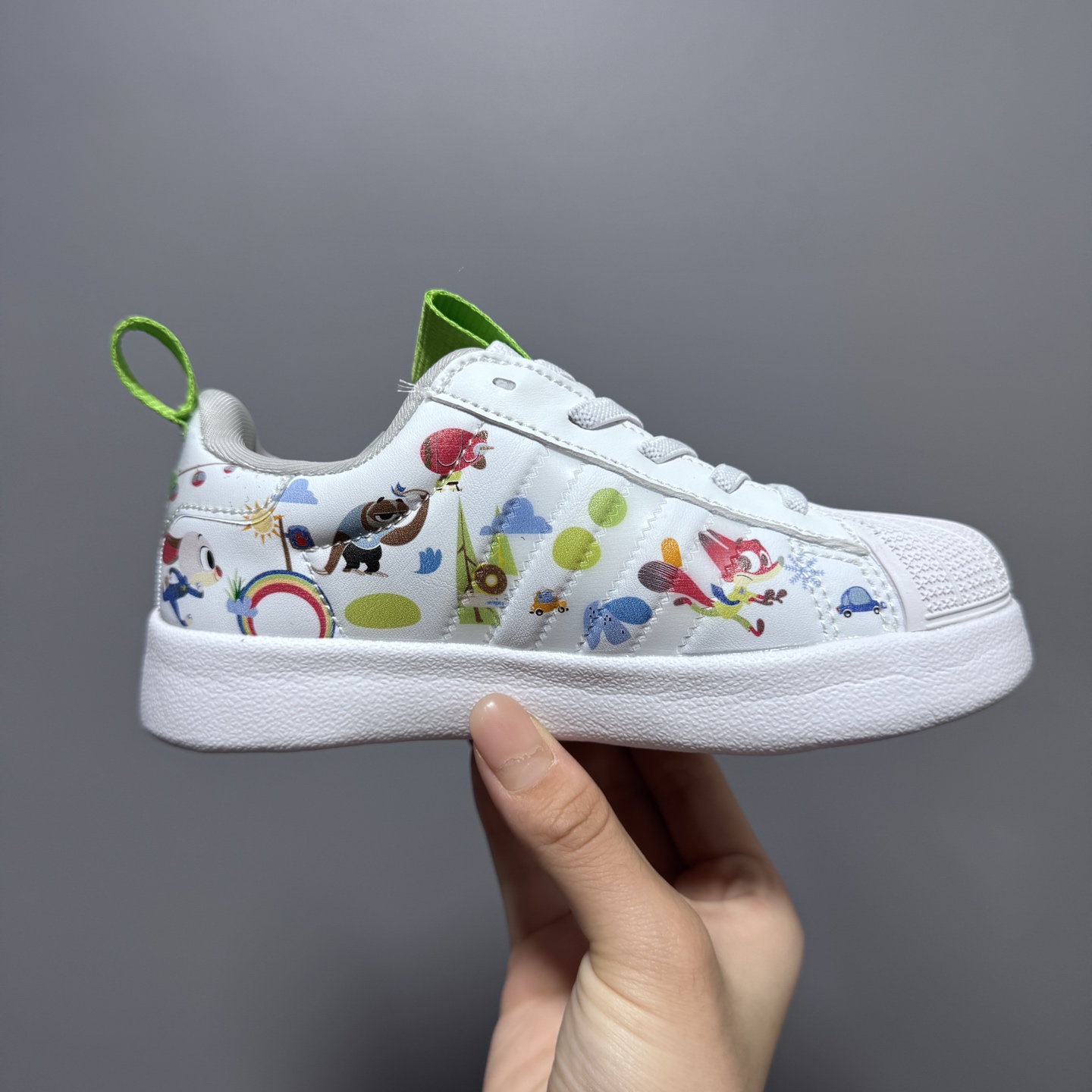 图片[4]-专G版A家新款贝壳头松紧带一脚蹬儿童运动鞋 尺码：22-37码 经典贝壳头系列🆕 人手两双款式，百搭又时髦✨ 松紧带设计，穿脱方便✌🏻 原装耐磨防滑大底，脚感不言而喻☁️-选品中心