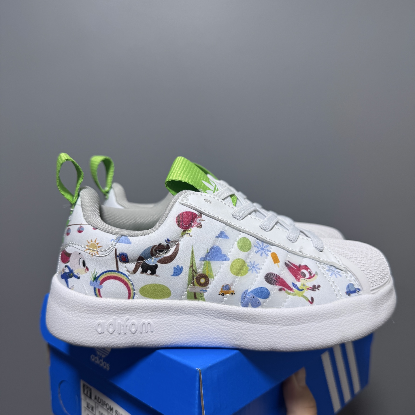 专G版A家新款贝壳头松紧带一脚蹬儿童运动鞋 尺码：22-37码 经典贝壳头系列🆕 人手两双款式，百搭又时髦✨ 松紧带设计，穿脱方便✌🏻 原装耐磨防滑大底，脚感不言而喻☁️-选品中心