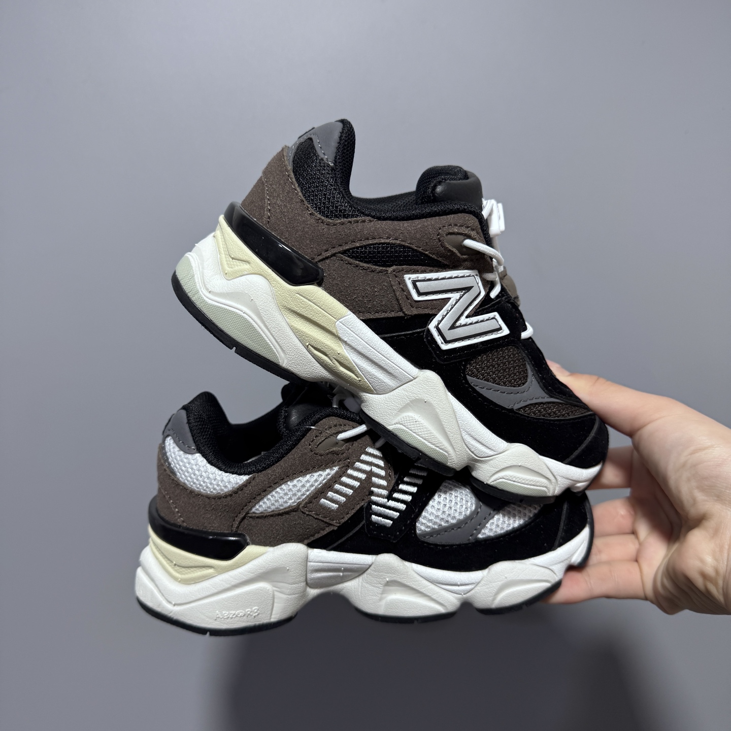 图片[2]-新配色 NB9060松紧扣儿童老爹运动鞋 尺码：24-36码 经典NB9060老爹款🆕 松紧扣设计，附赠一对鞋带，穿脱方便✌🏻 老爹款式设计，百搭又时髦✨-选品中心