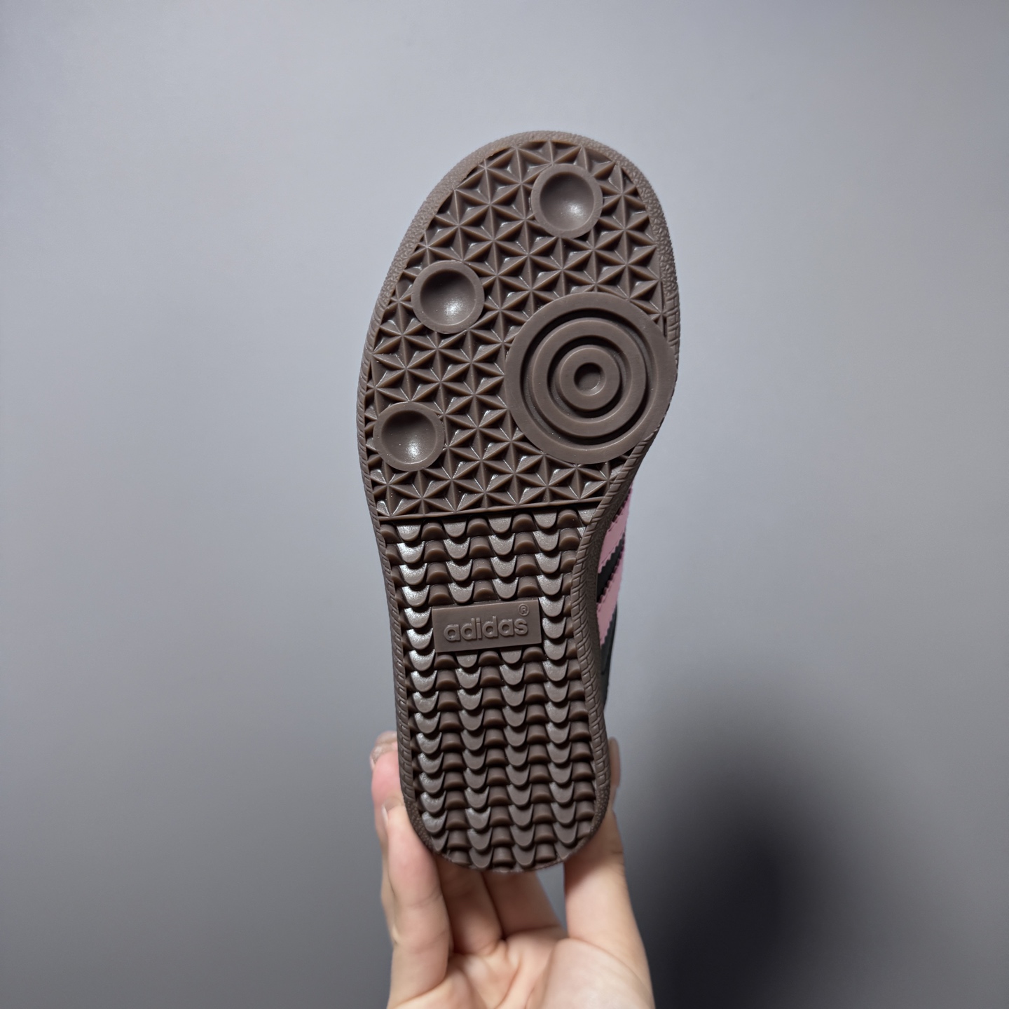 图片[9]-新配色 AD德训联名儿童休闲鞋 尺码：22-37码 爱惨了德训系列🆕 新工厂新工艺新配色👏🏻 优质皮料拼接，质感满满💯 耐磨防滑大底，脚感超赞👍🏻-选品中心