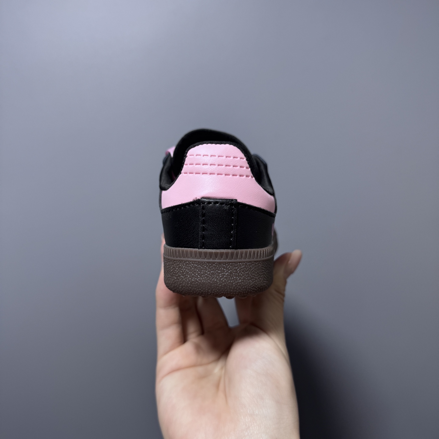 图片[8]-新配色 AD德训联名儿童休闲鞋 尺码：22-37码 爱惨了德训系列🆕 新工厂新工艺新配色👏🏻 优质皮料拼接，质感满满💯 耐磨防滑大底，脚感超赞👍🏻-选品中心