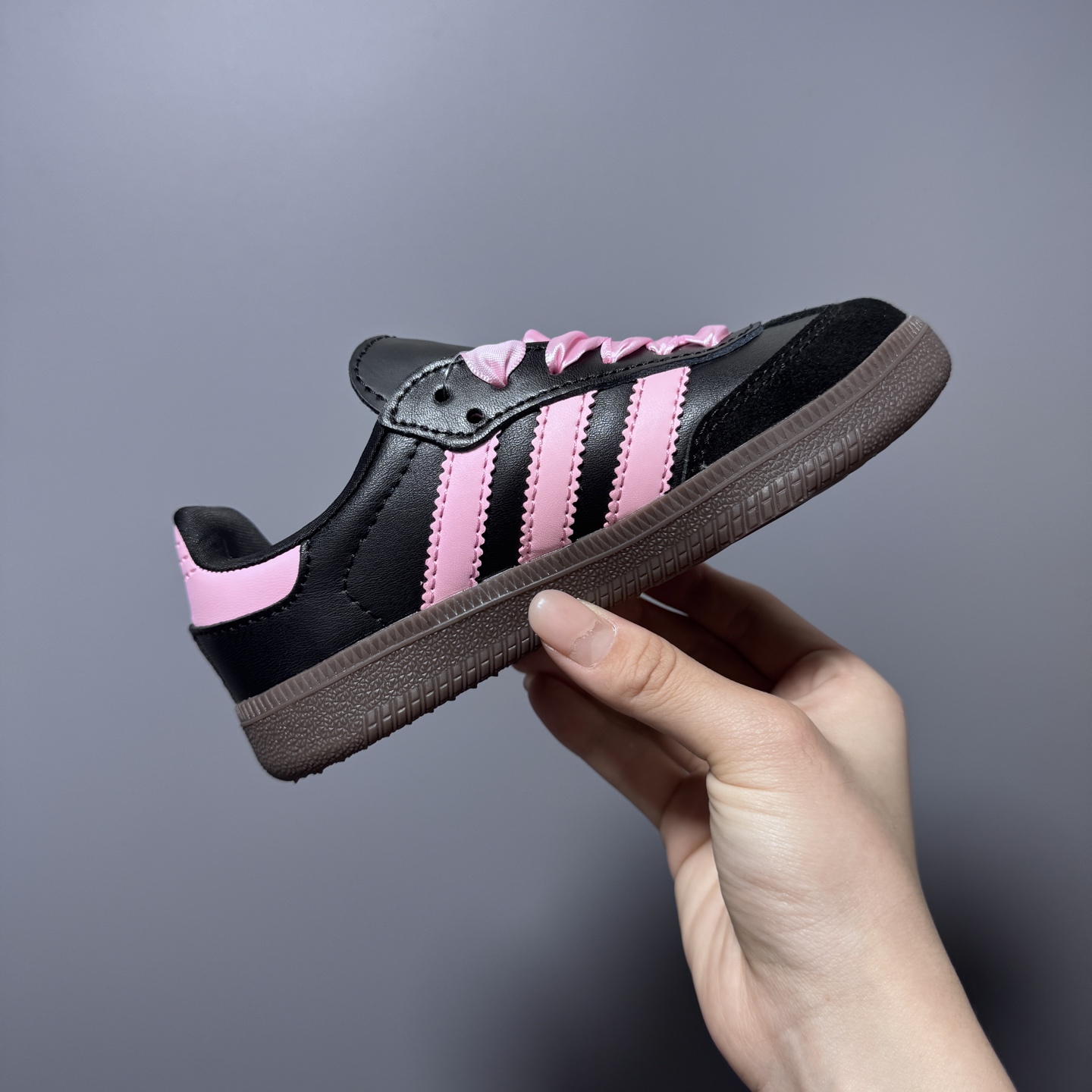 图片[5]-新配色 AD德训联名儿童休闲鞋 尺码：22-37码 爱惨了德训系列🆕 新工厂新工艺新配色👏🏻 优质皮料拼接，质感满满💯 耐磨防滑大底，脚感超赞👍🏻-选品中心