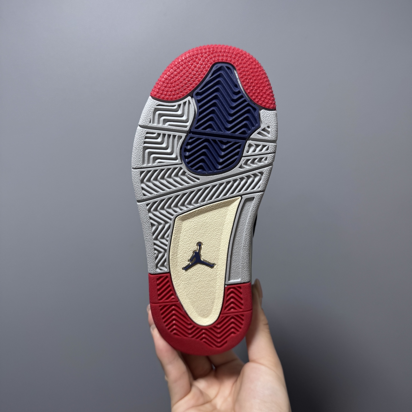 图片[9]-乔4代潮鞋，被问爆了！海外版24-37 又帅又好穿，没有理由拒绝啊❌目前现货抓紧抢…不然又开始分分钟断码了！-选品中心