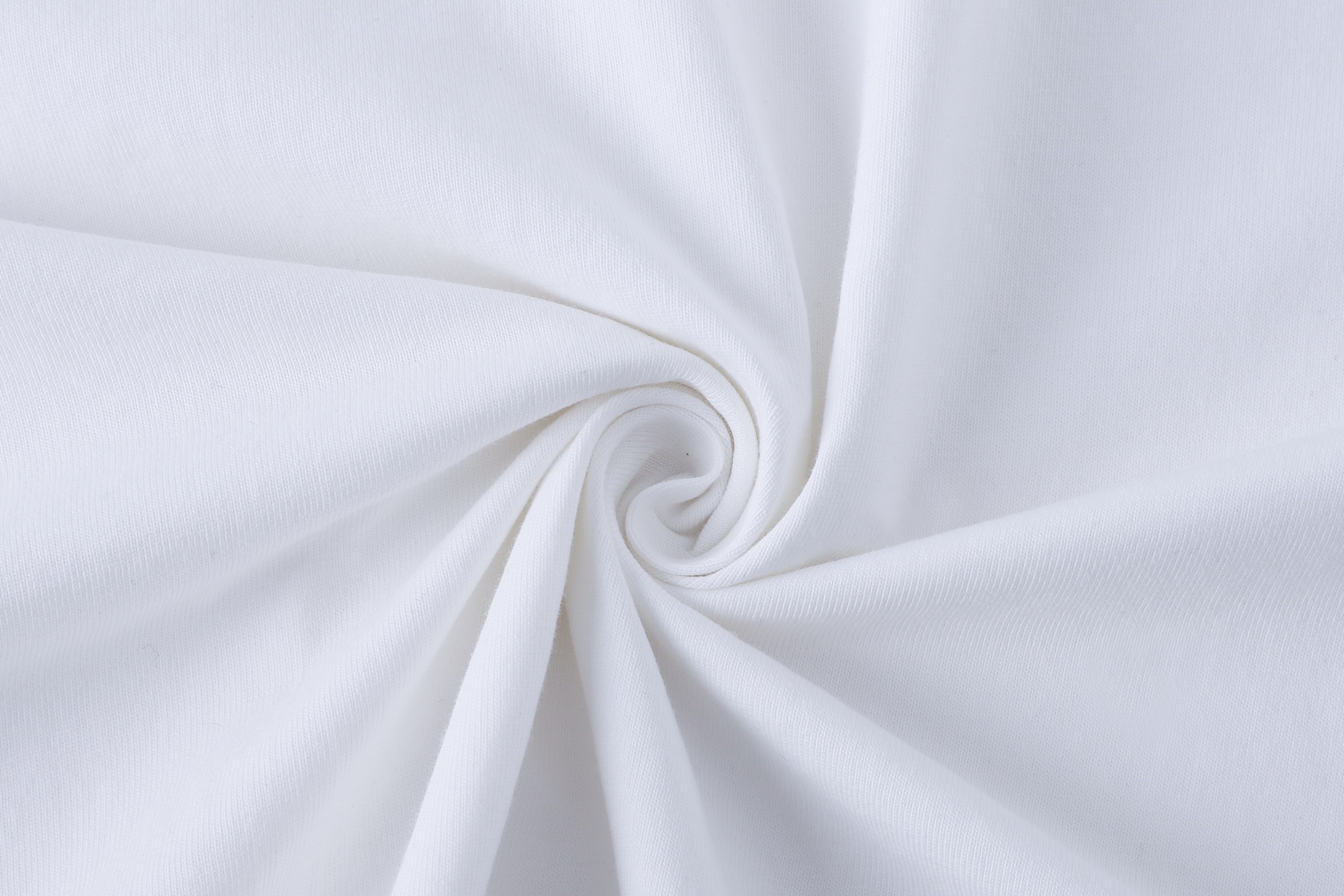 。AW大王 25SS模糊字母短袖 XS-L
面料采用230克双纱全棉面料 搭配十字拉架罗纹 根据原版开发