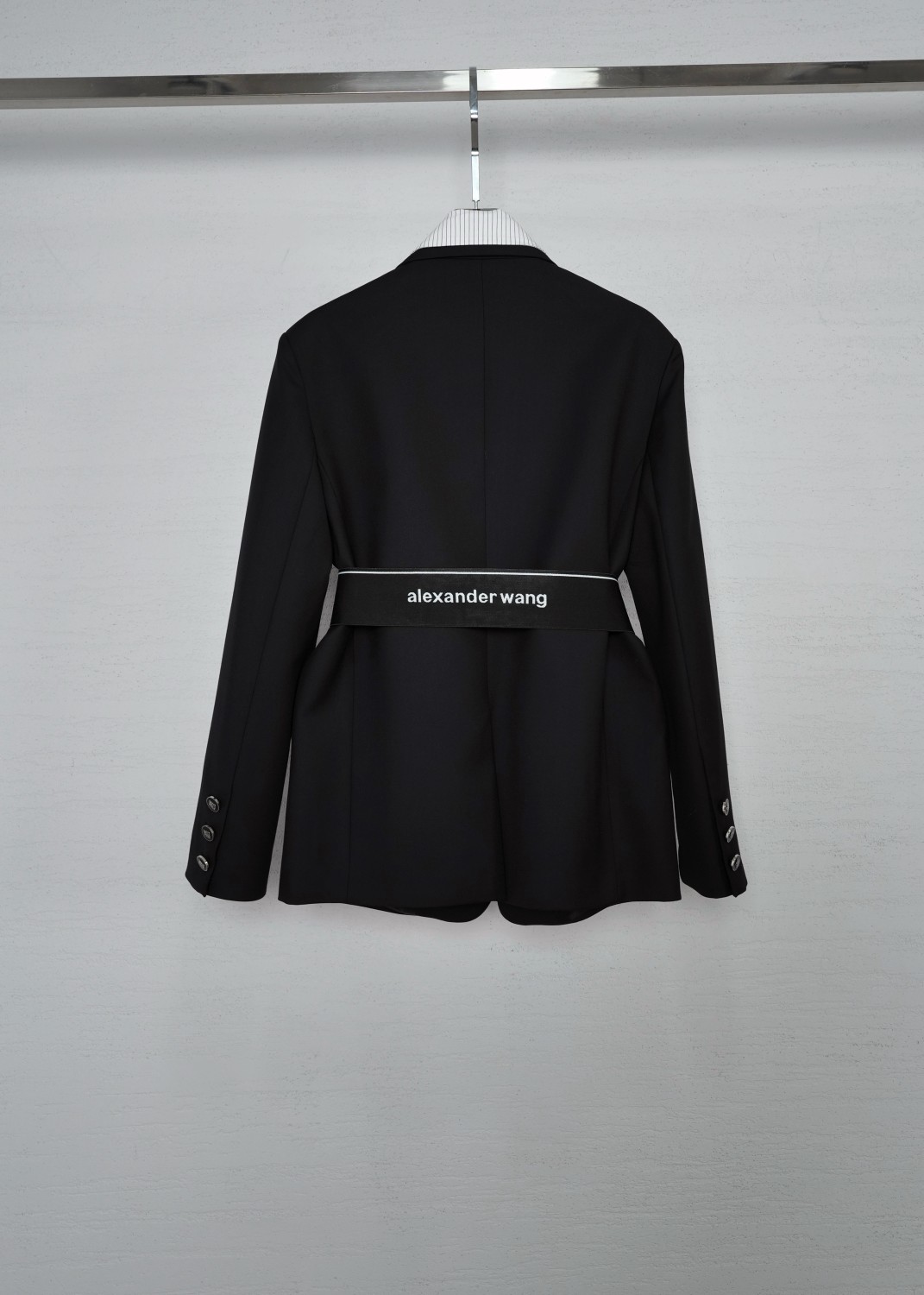 Fashionable Wide-Legged Pants for Bad-Ass Girls: High-Quality Winter Suits and Striped Shirts - 图片 5
